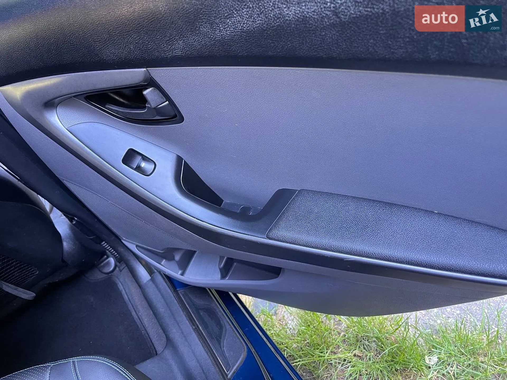 2014 Hyundai Elantra - мініатюра 21