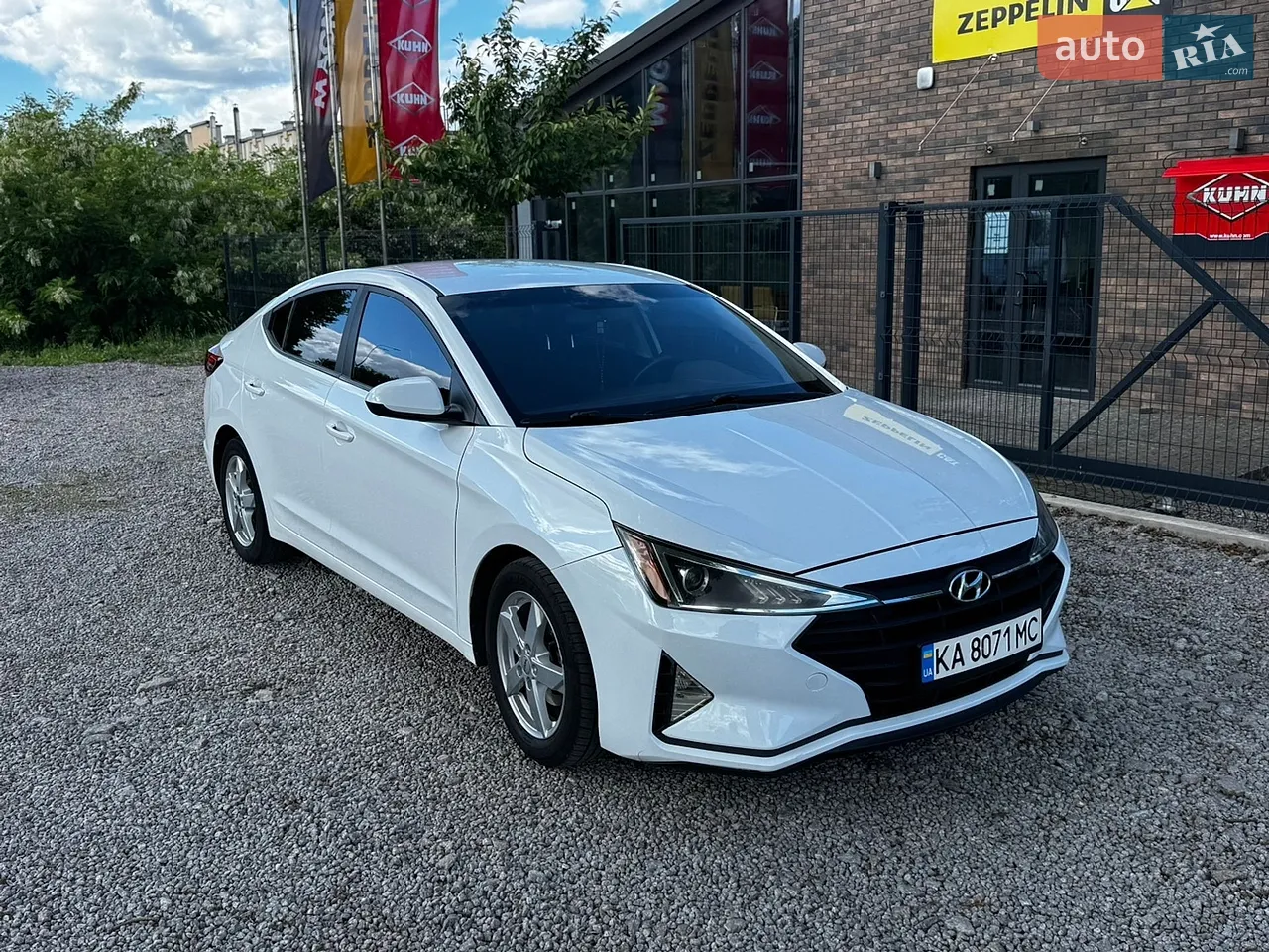 2018 Hyundai Elantra - мініатюра 21