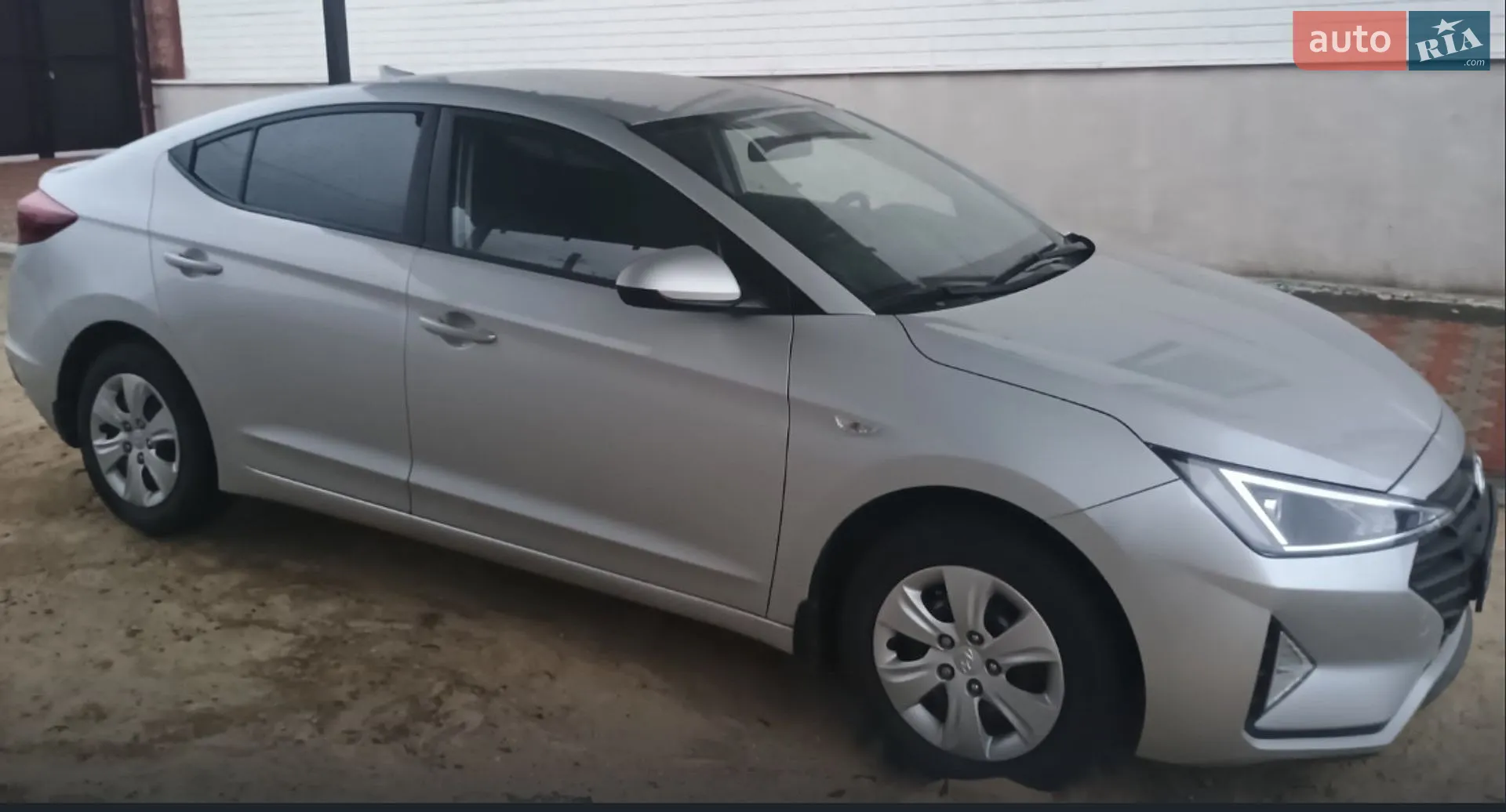 2019 Hyundai Elantra - мініатюра 3