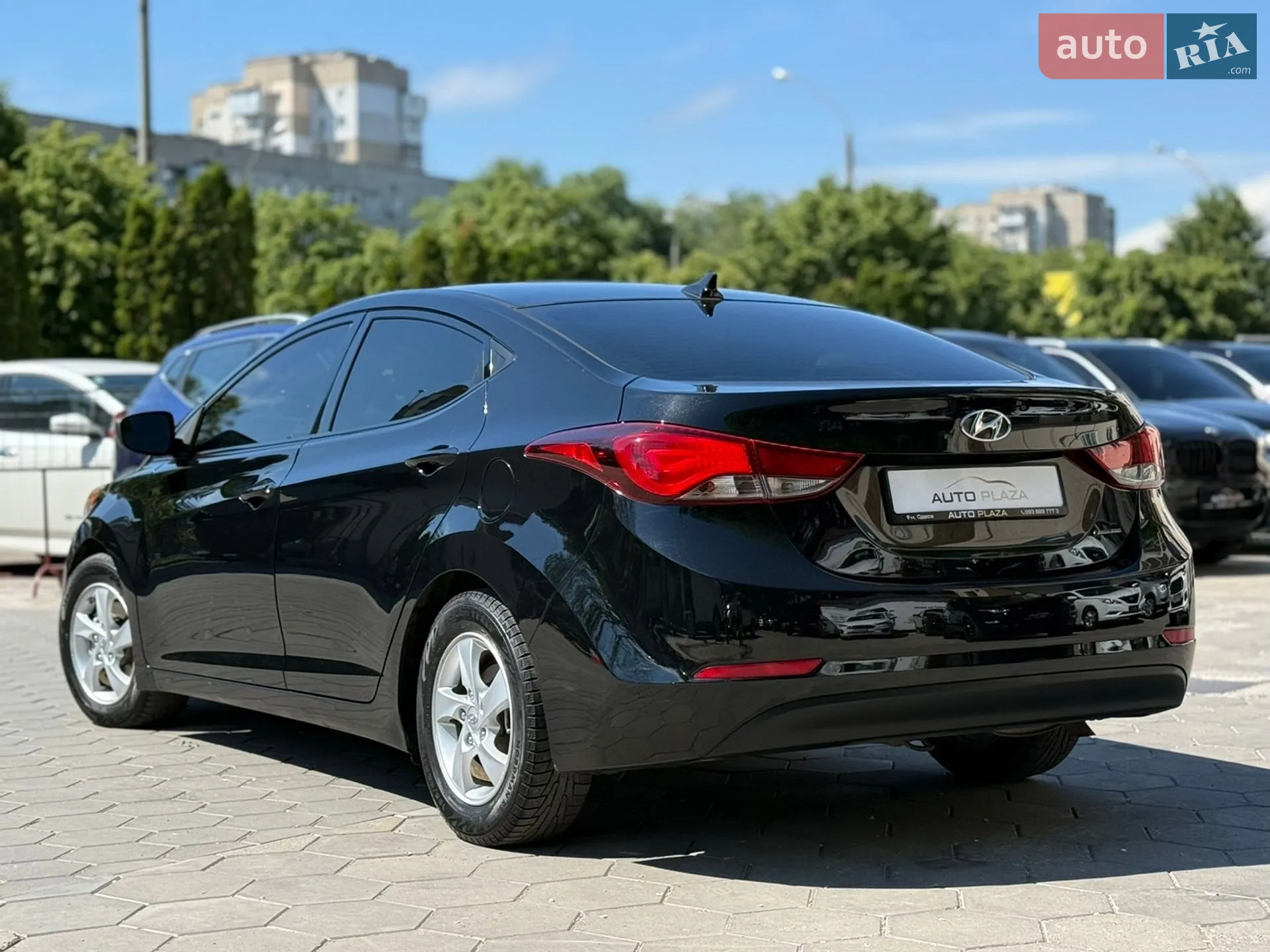 2015 Hyundai Elantra - мініатюра 30