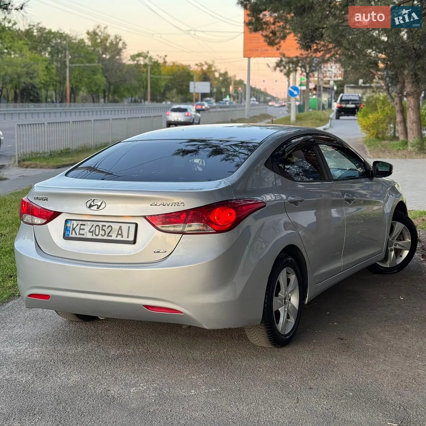 2013 Hyundai Elantra - мініатюра 7