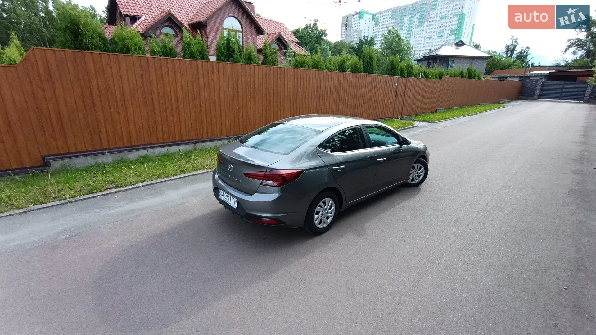 2019 Hyundai Elantra - мініатюра 9