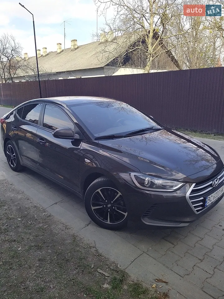 2017 Hyundai Elantra - мініатюра 38