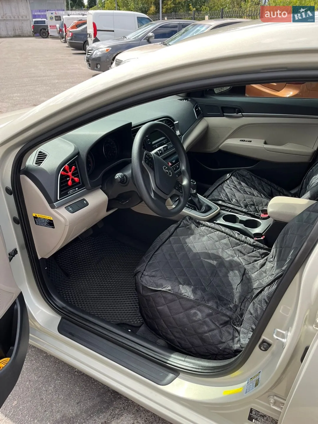 2017 Hyundai Elantra - мініатюра 7