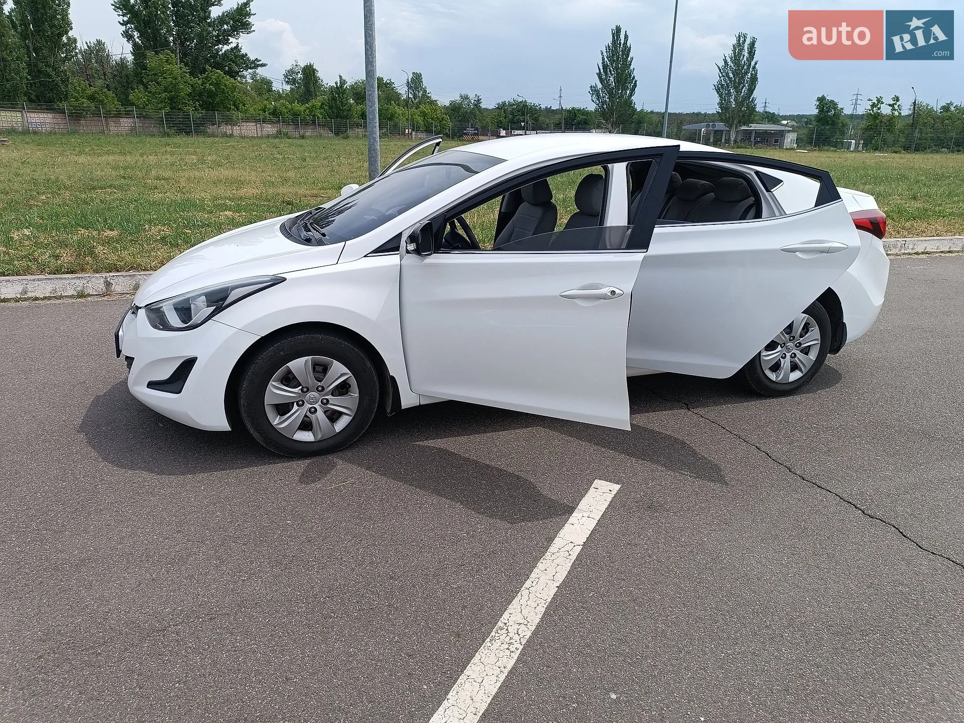 2014 Hyundai Elantra - мініатюра 2