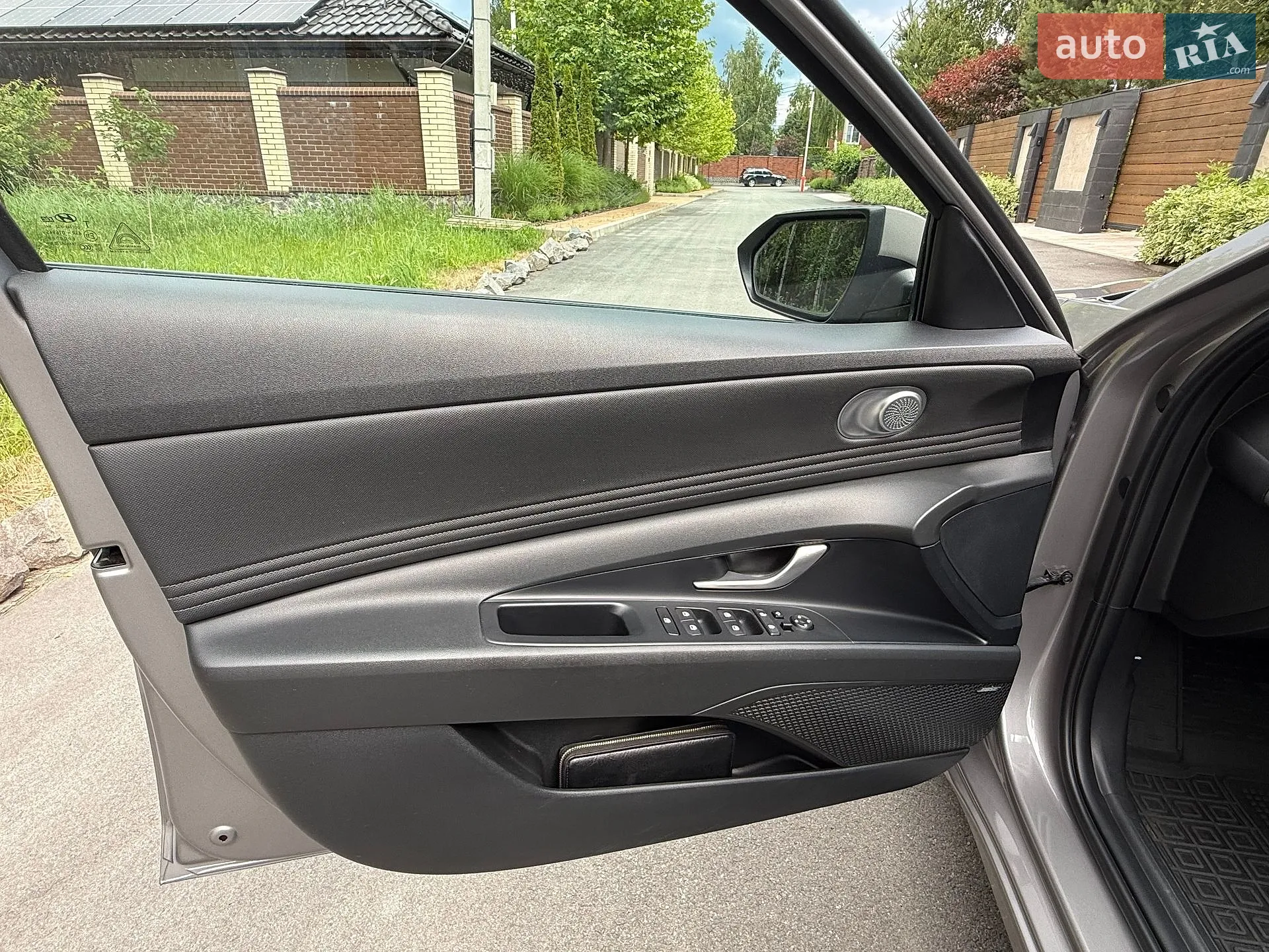2021 Hyundai Elantra - мініатюра 24
