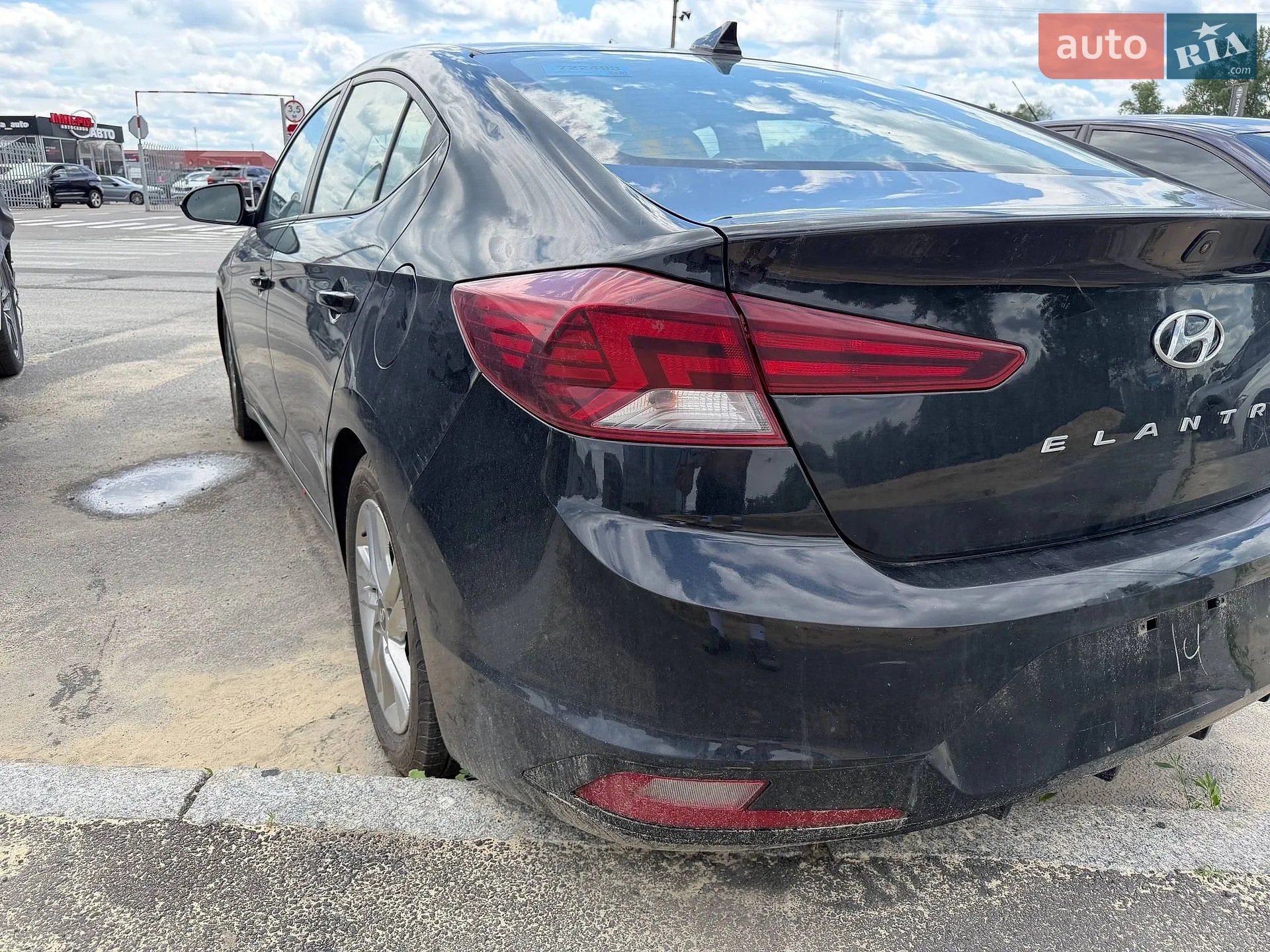 2019 Hyundai Elantra - мініатюра 10