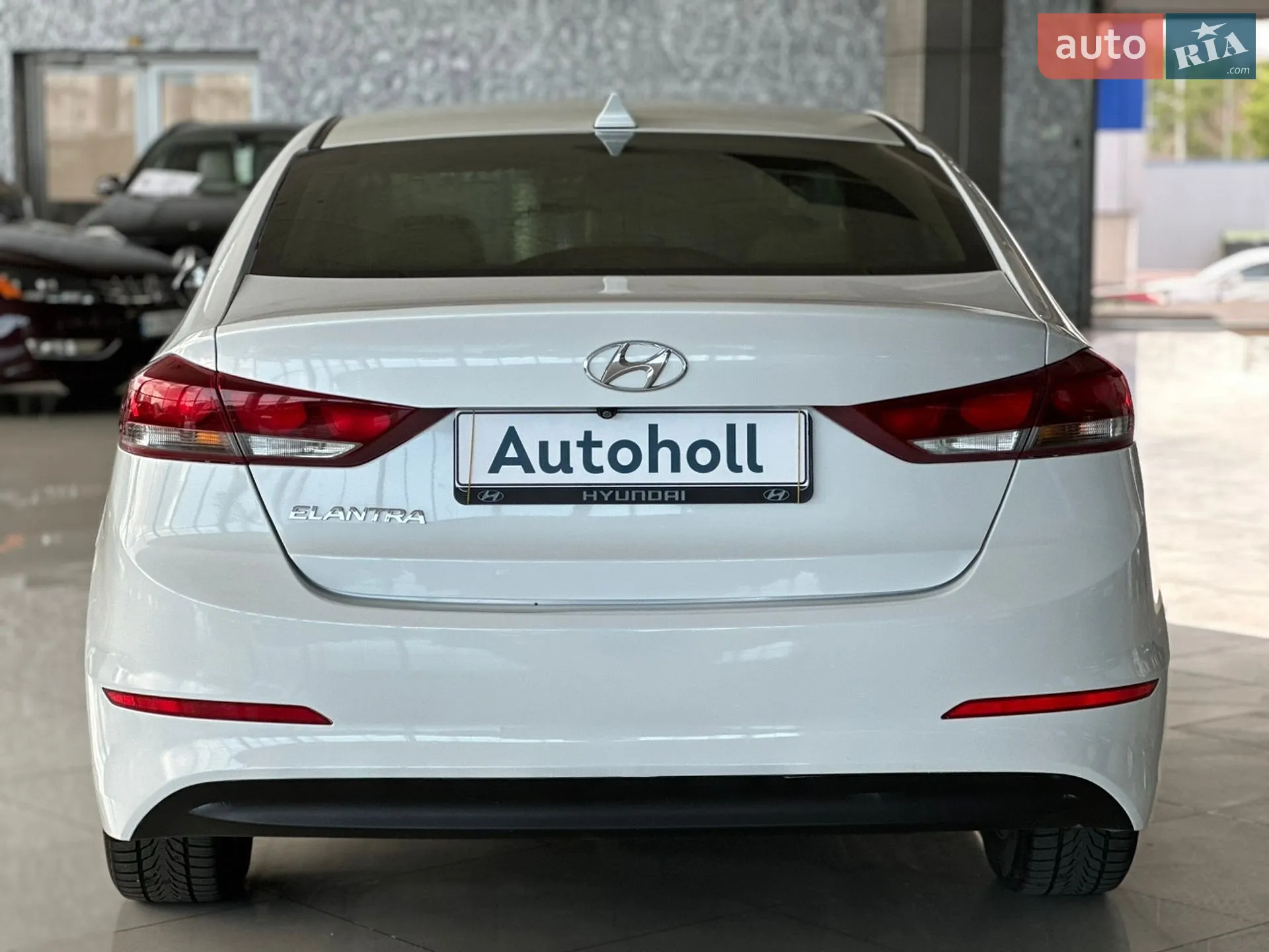 2017 Hyundai Elantra - мініатюра 6