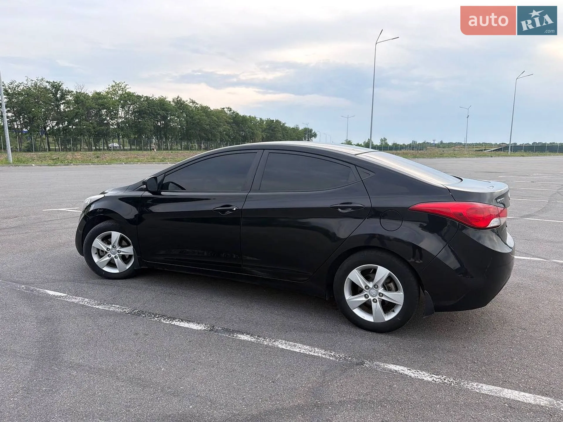 2013 Hyundai Elantra - мініатюра 2