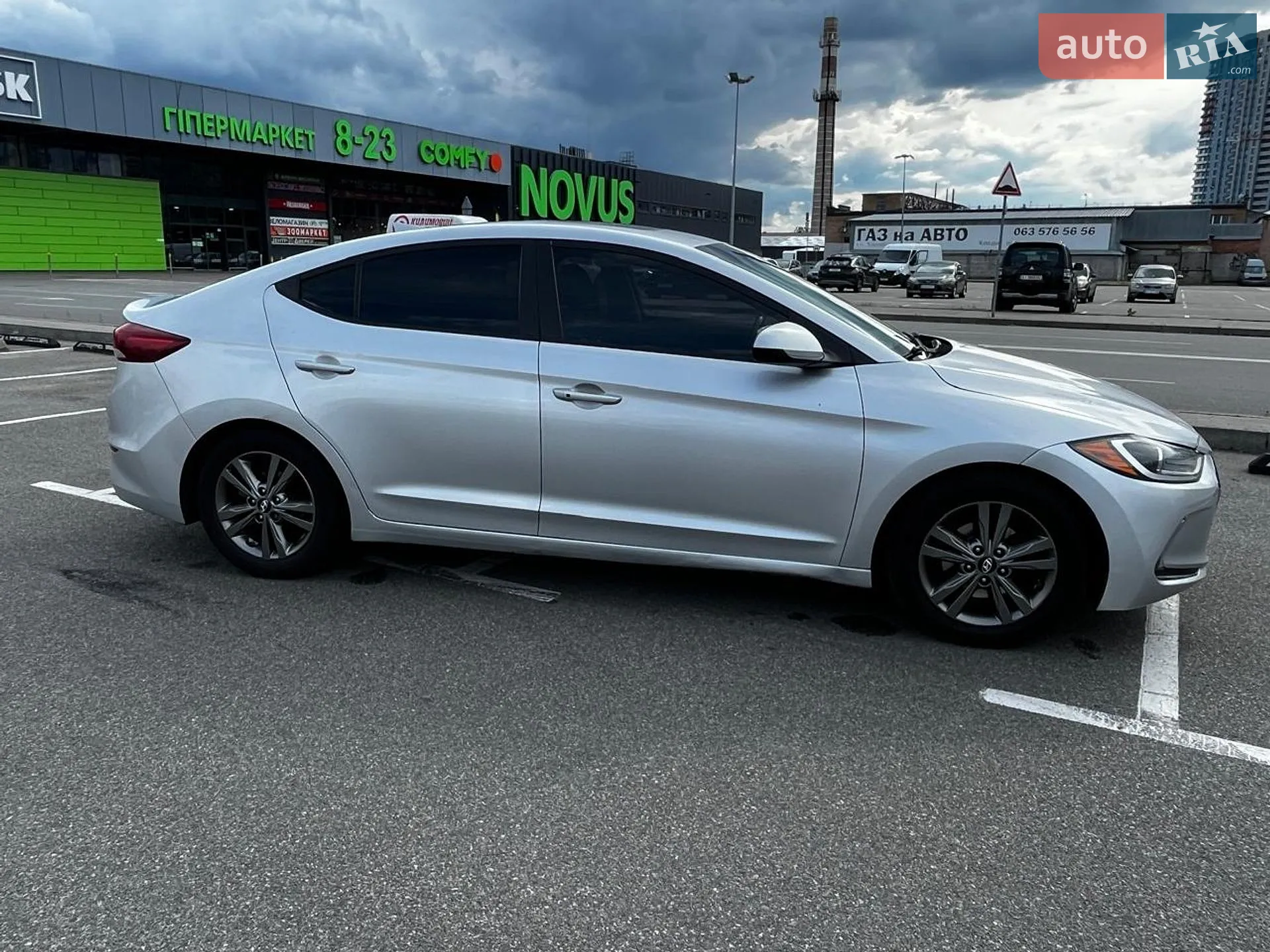 2017 Hyundai Elantra - мініатюра 2