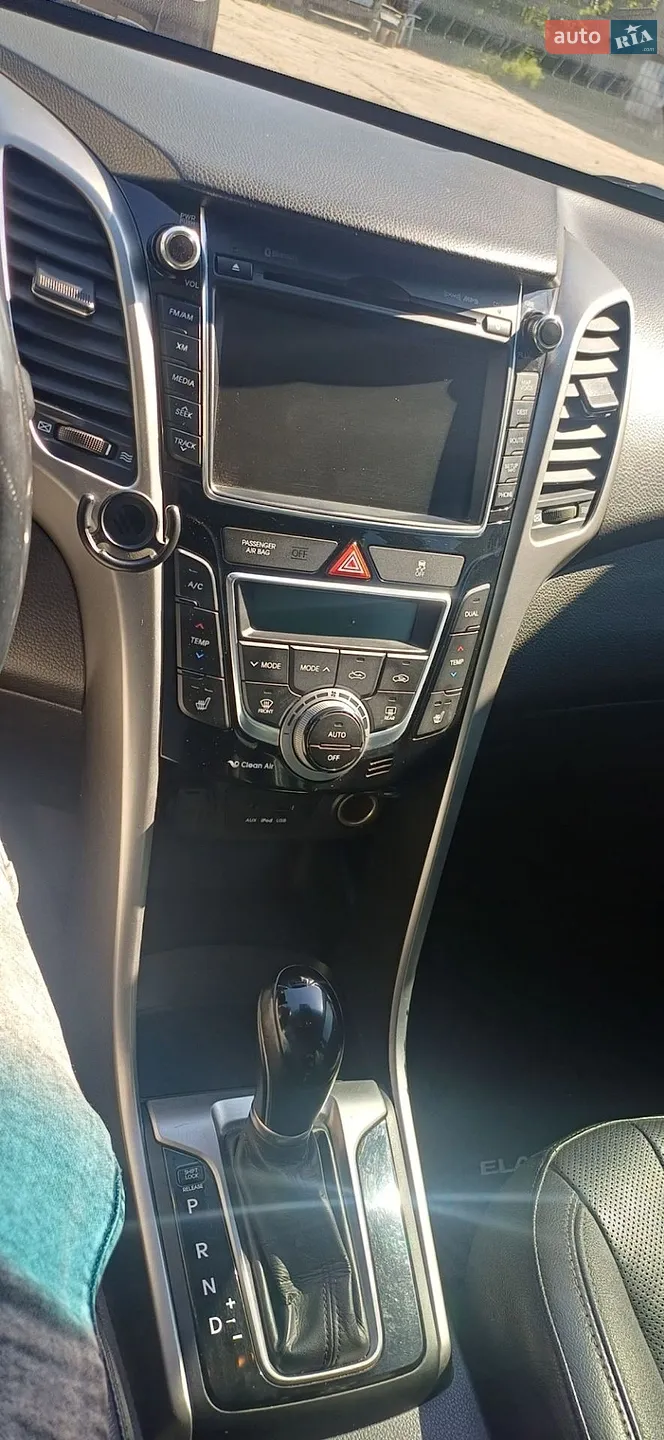 2012 Hyundai Elantra - мініатюра 15