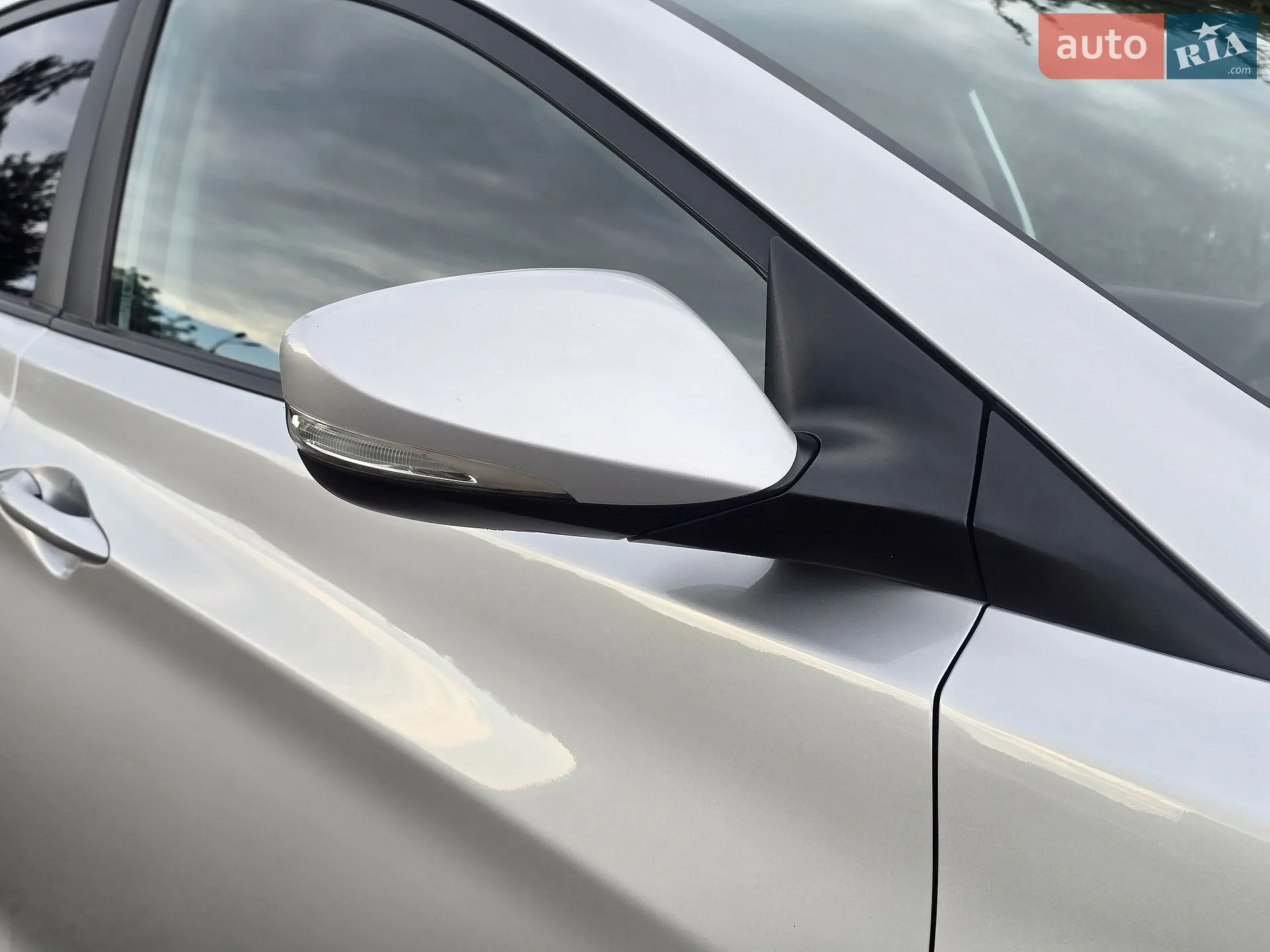 2011 Hyundai Elantra - мініатюра 14