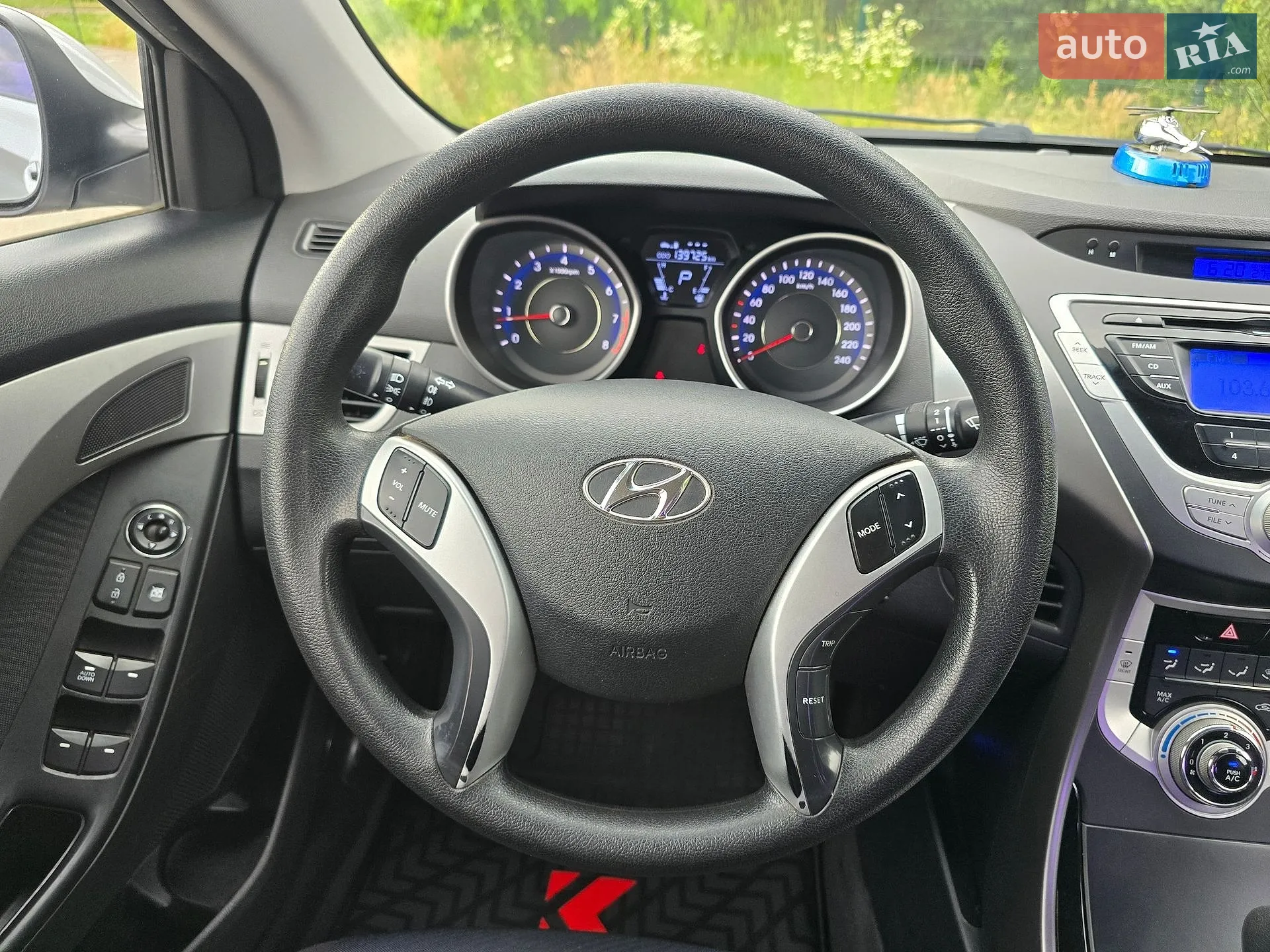 2011 Hyundai Elantra - мініатюра 28