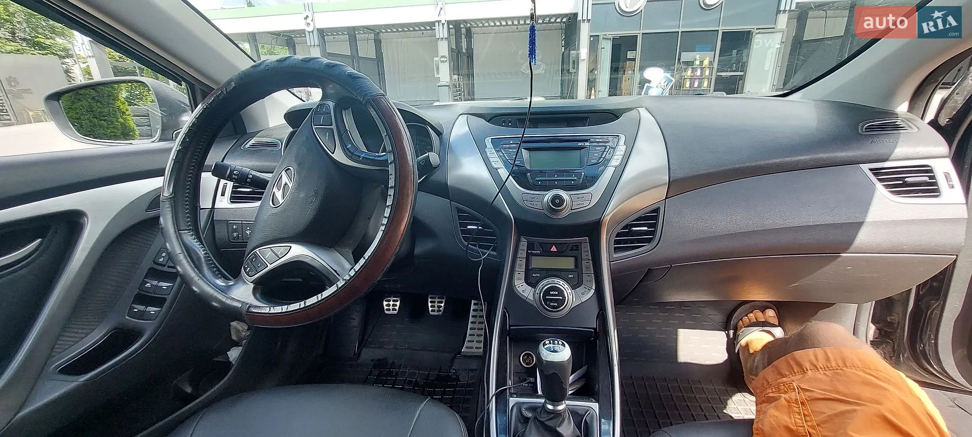 2013 Hyundai Elantra - мініатюра 21