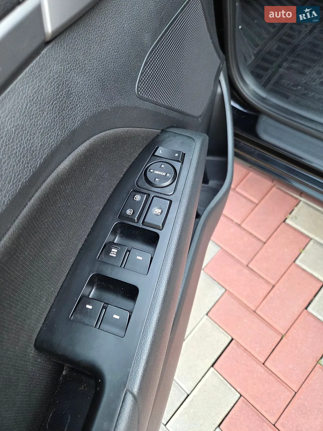 2018 Hyundai Elantra - мініатюра 16