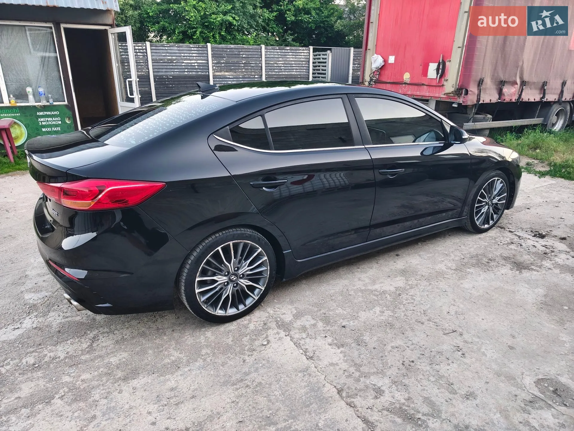 2016 Hyundai Elantra - мініатюра 8