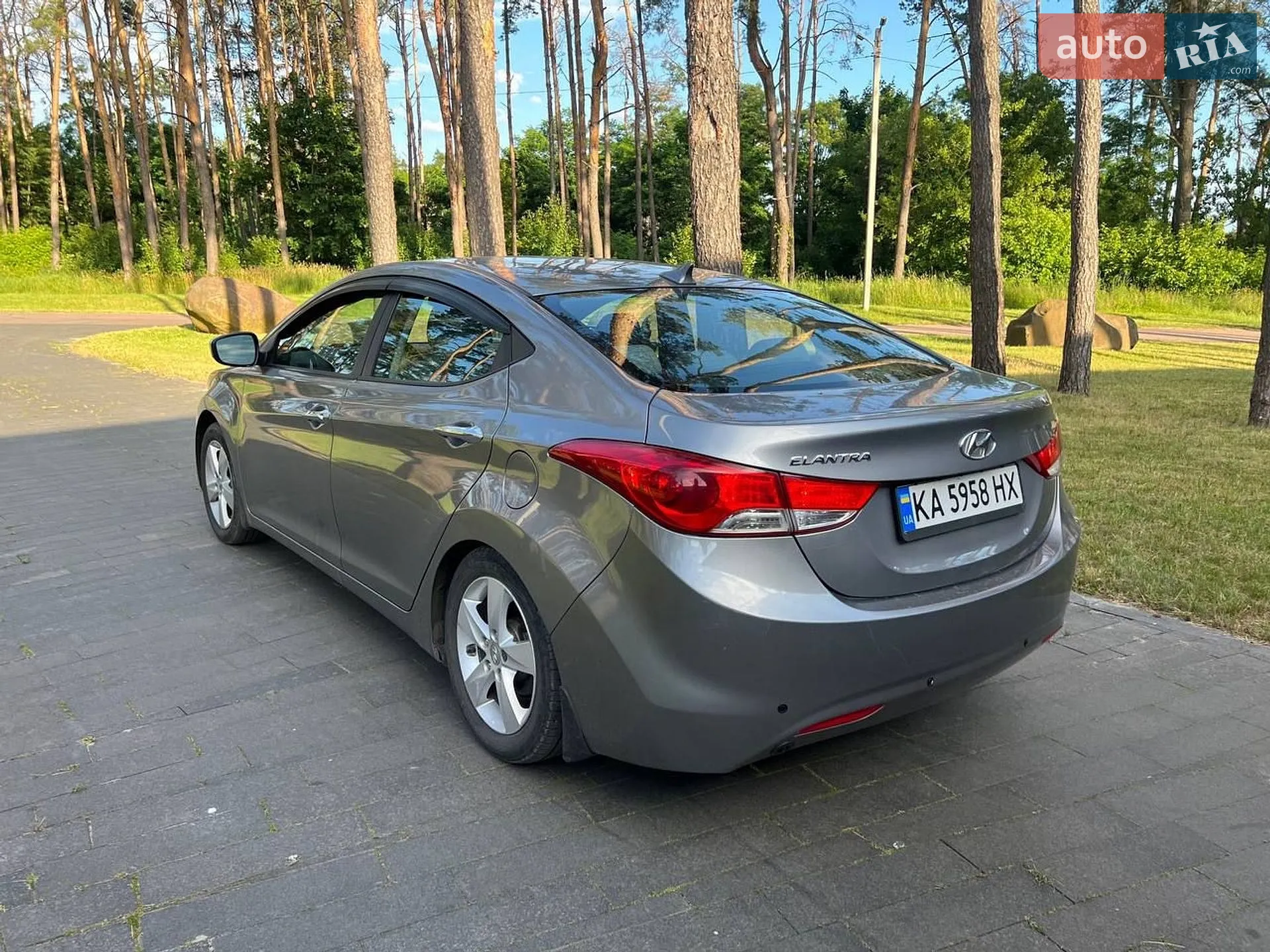 2012 Hyundai Elantra - мініатюра 8