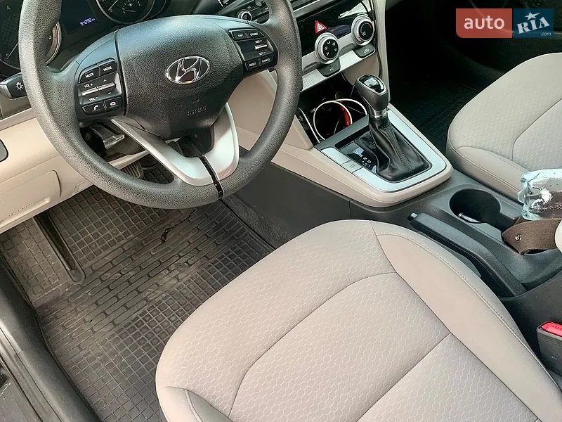 Hyundai Elantra 2019 VIN 5NPD74LF8KH497549 фото оголошення 8 з 73