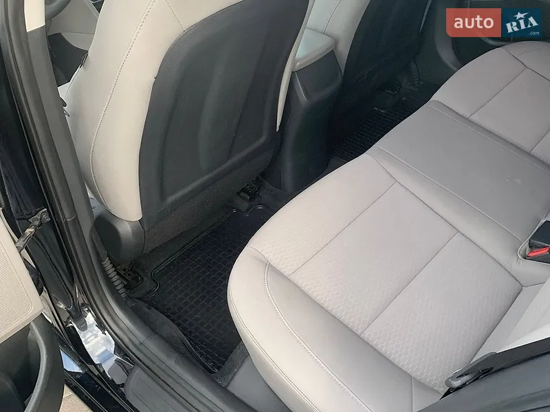 Hyundai Elantra 2019 VIN 5NPD74LF8KH497549 фото оголошення 16 з 73