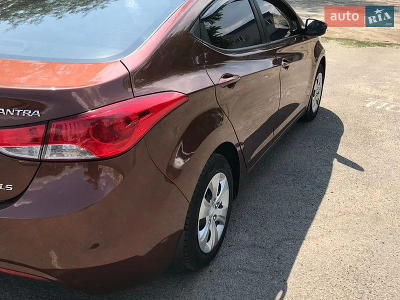 Hyundai Elantra 2013 VIN KMHDH41CADU691868 фото оголошення 4 з 47