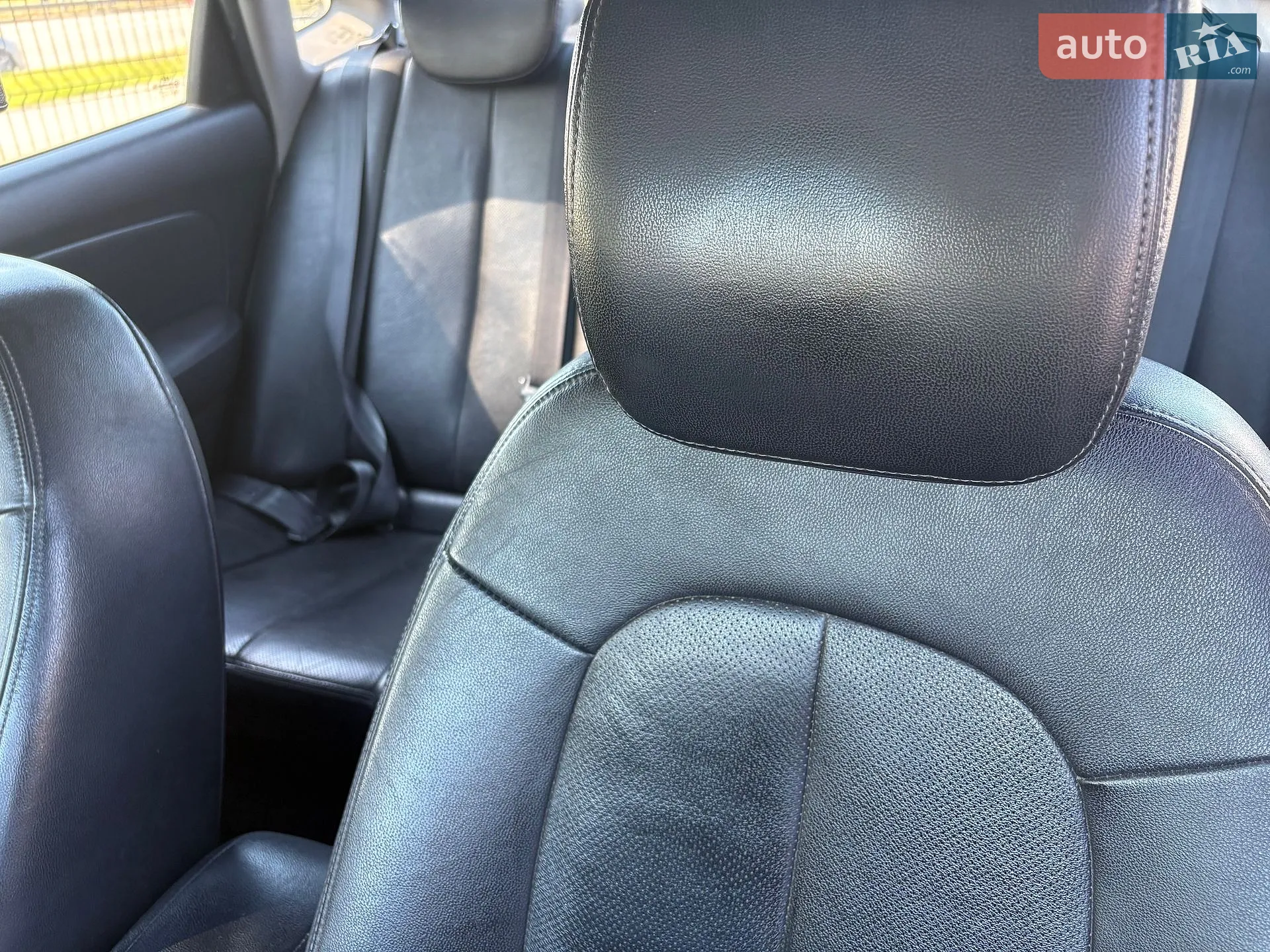 2010 Hyundai Elantra - мініатюра 9