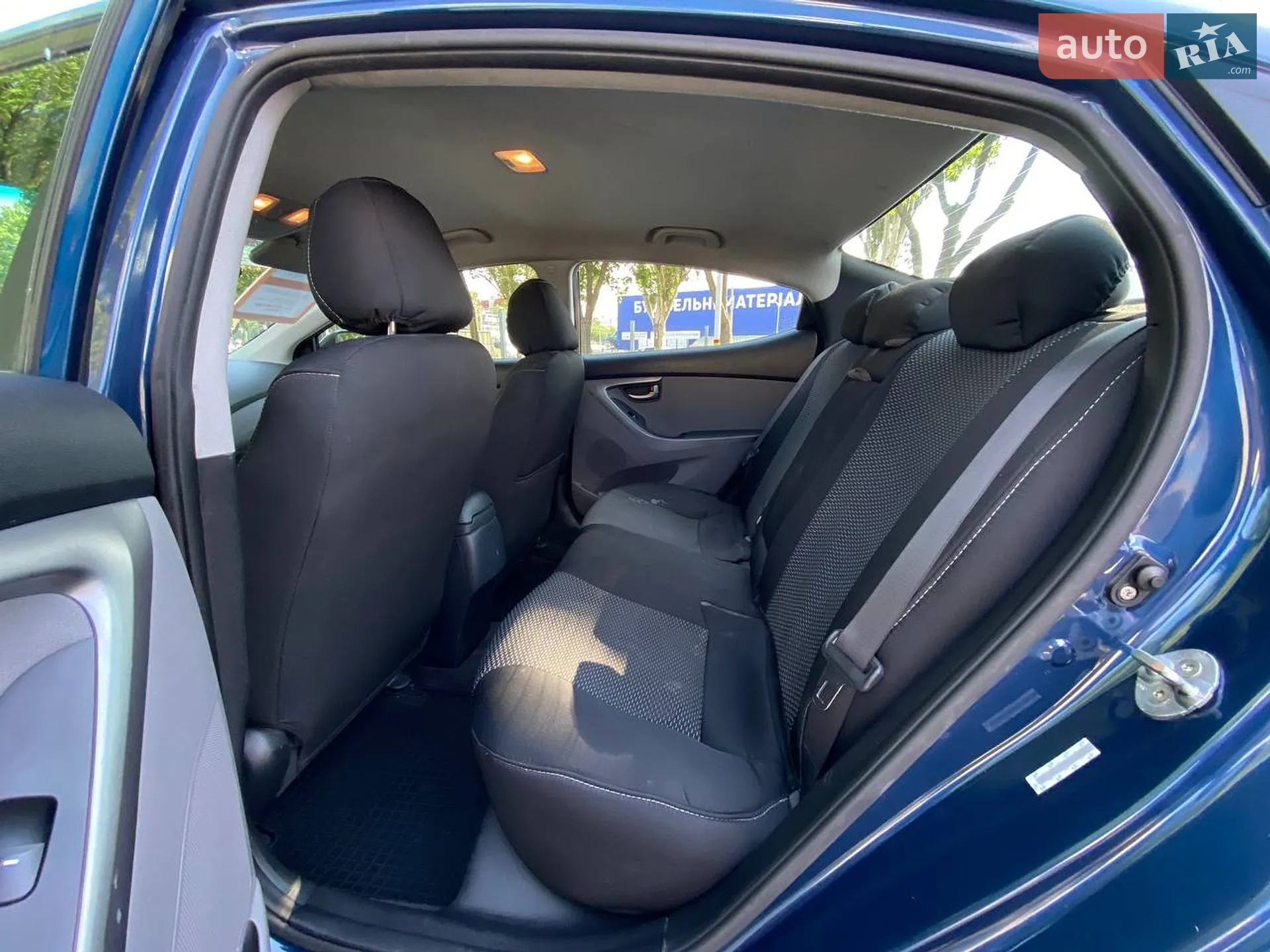 2014 Hyundai Elantra - мініатюра 17