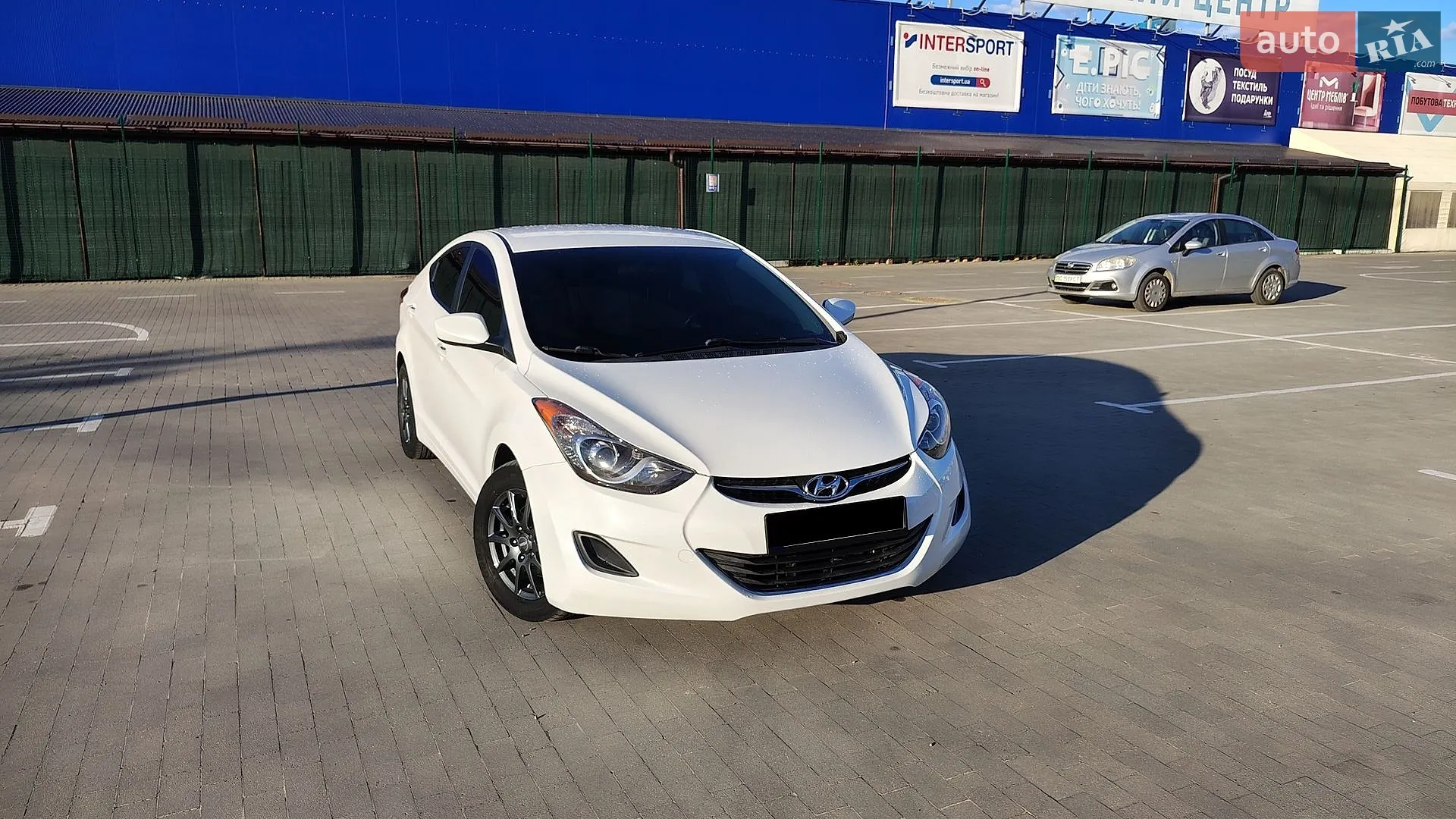 2013 Hyundai Elantra - мініатюра 17