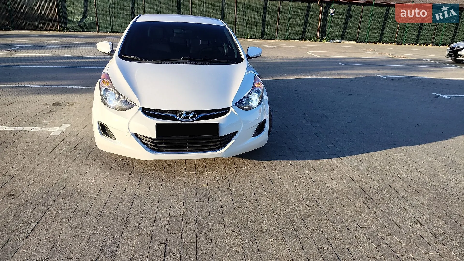 2013 Hyundai Elantra - мініатюра 2
