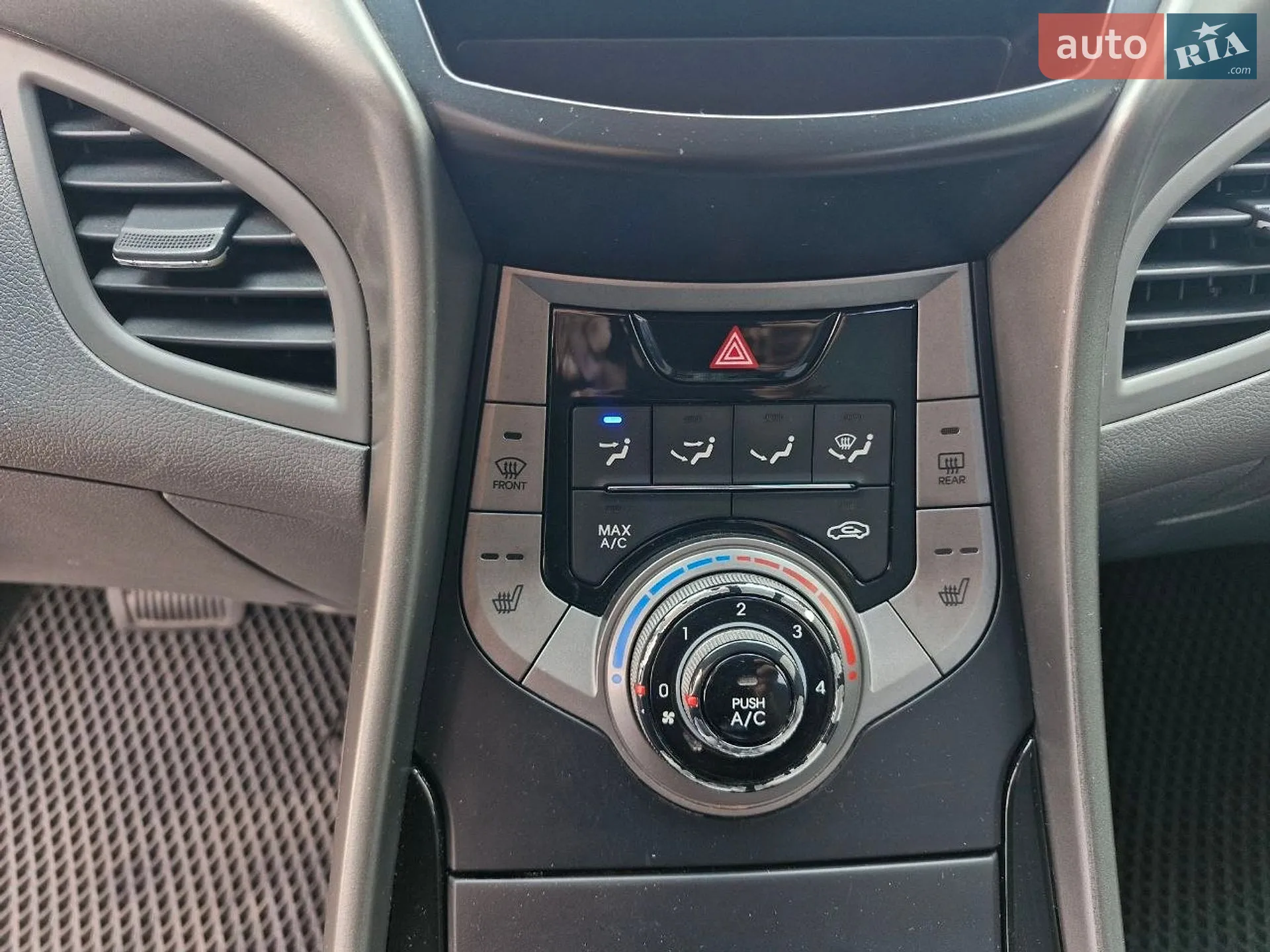 2012 Hyundai Elantra - мініатюра 22
