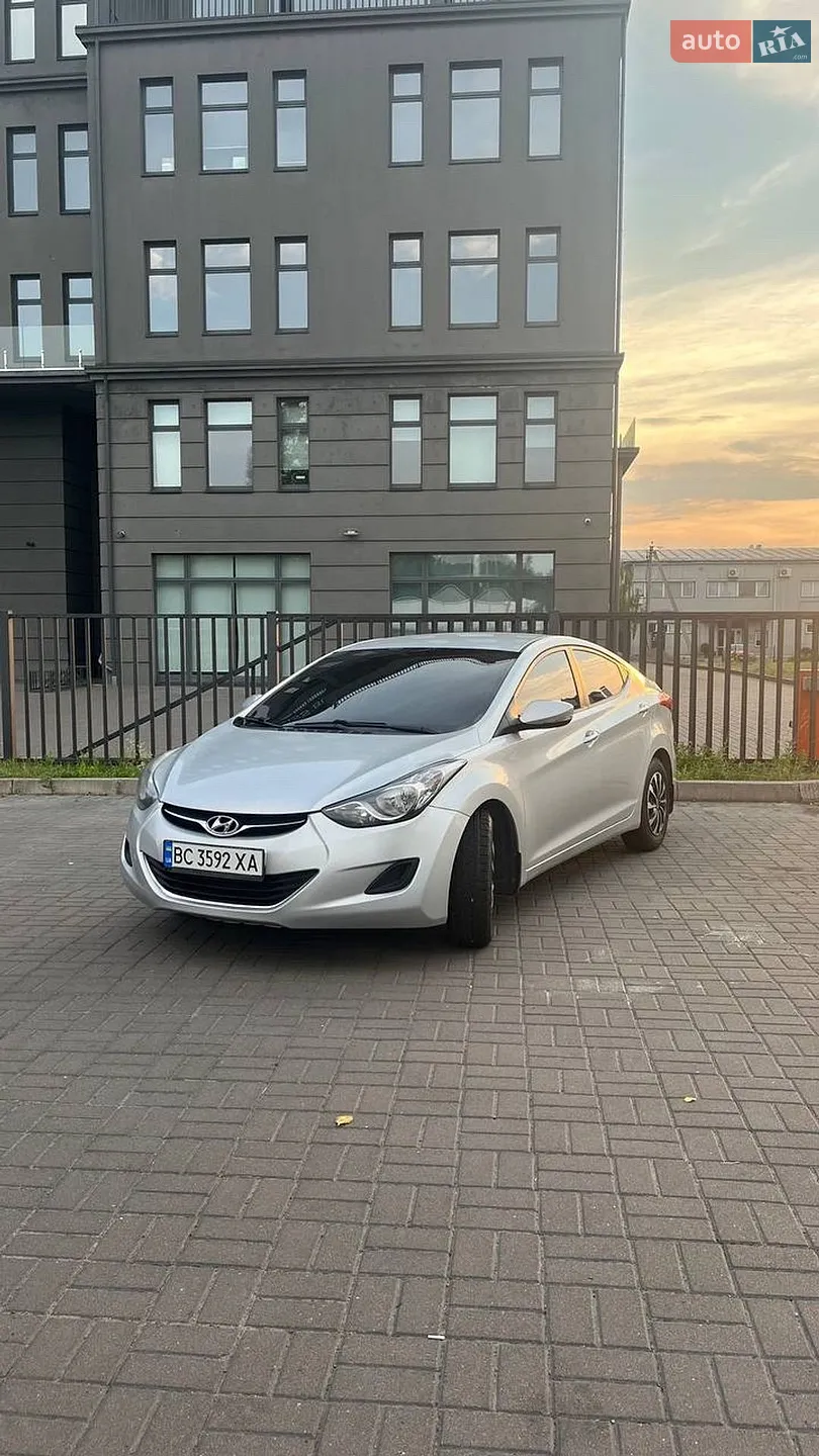 2011 Hyundai Elantra - фото 1
