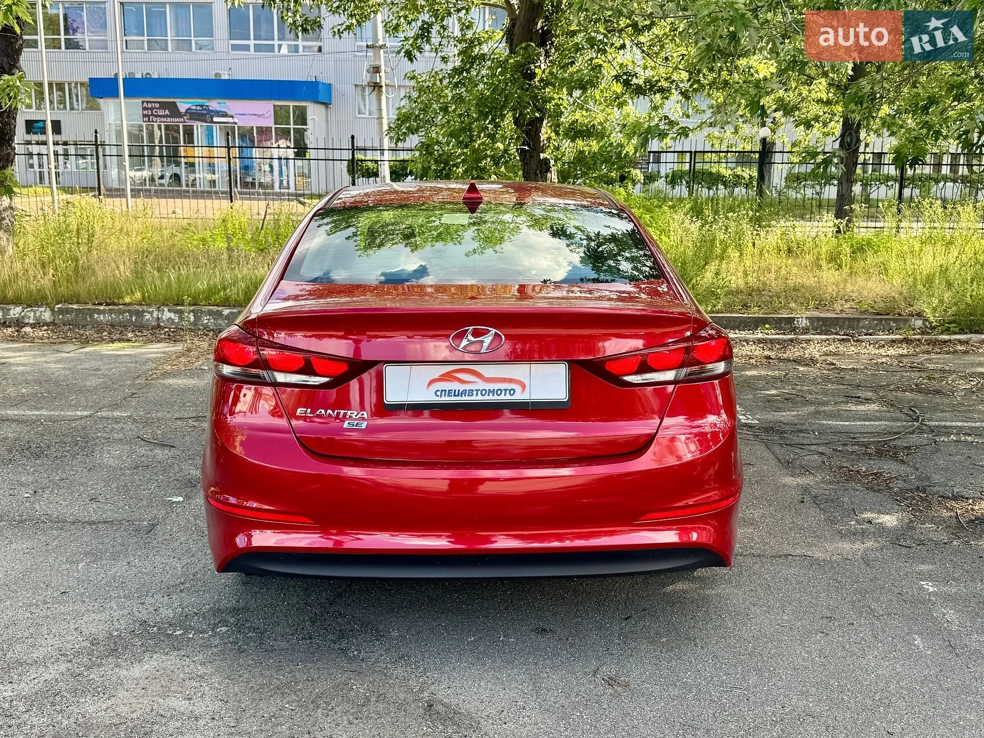 2017 Hyundai Elantra - мініатюра 15