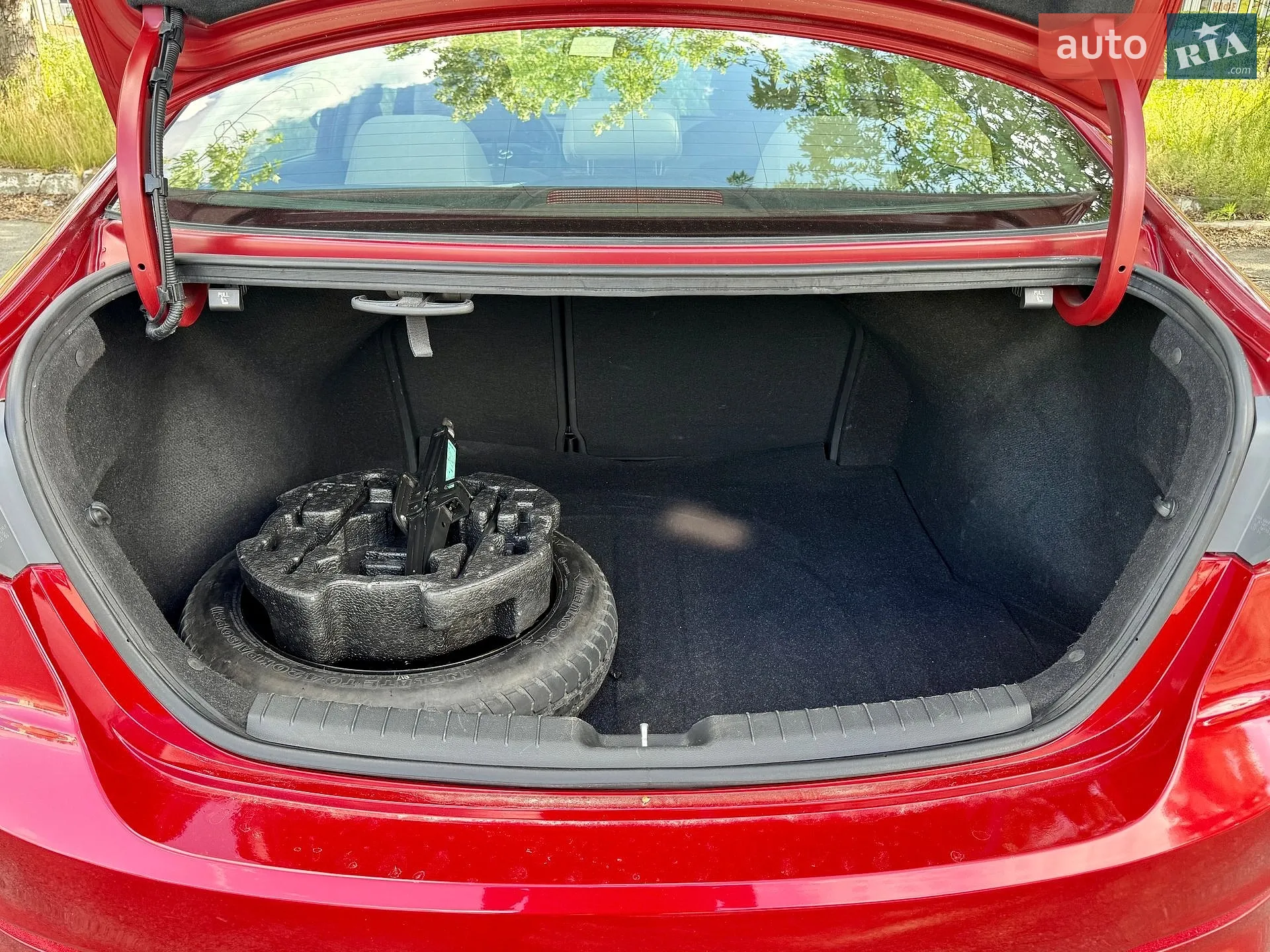 2017 Hyundai Elantra - мініатюра 35