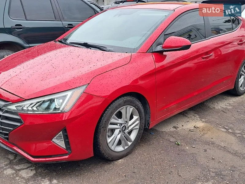 Hyundai Elantra