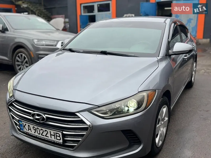 Hyundai Elantra