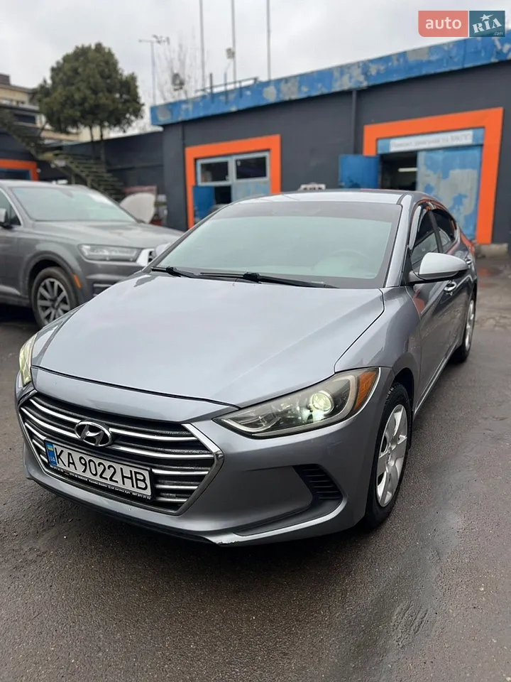 2017 Hyundai Elantra - мініатюра 35