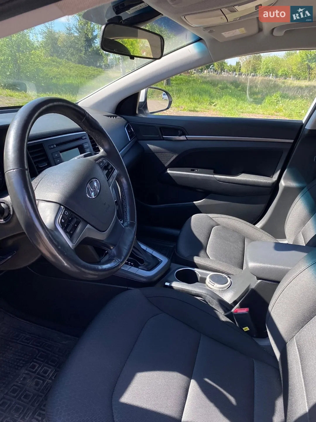 2018 Hyundai Elantra - мініатюра 9