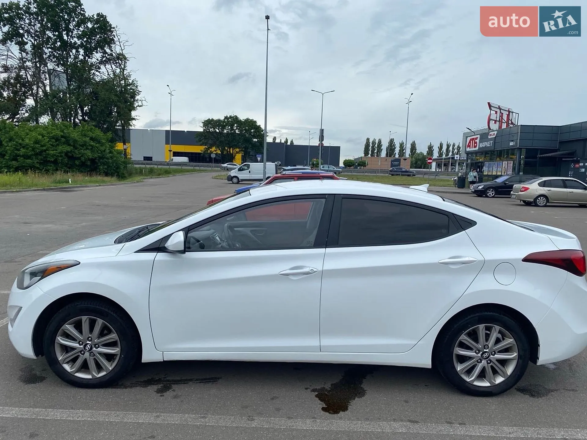 2015 Hyundai Elantra - мініатюра 5