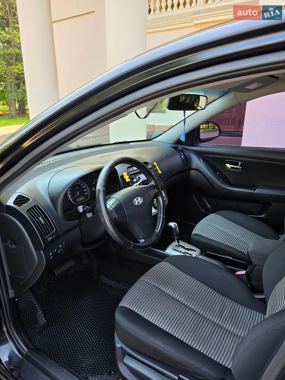 2010 Hyundai Elantra - мініатюра 13