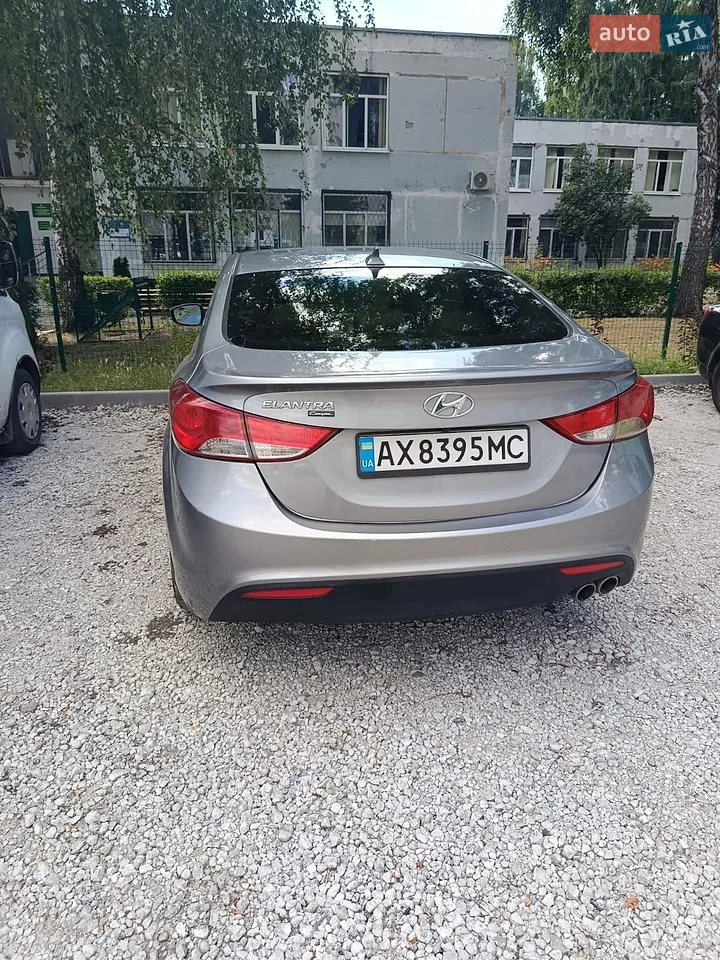 2012 Hyundai Elantra - мініатюра 10
