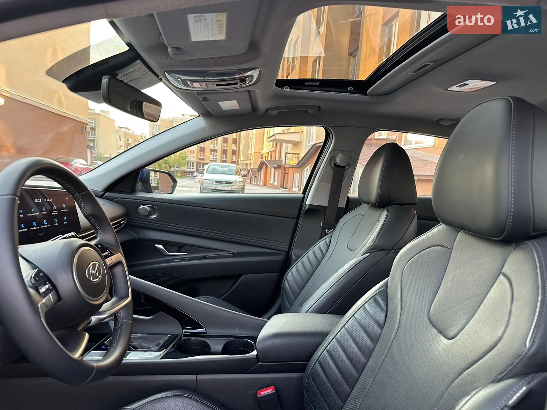 2023 Hyundai Elantra - мініатюра 20