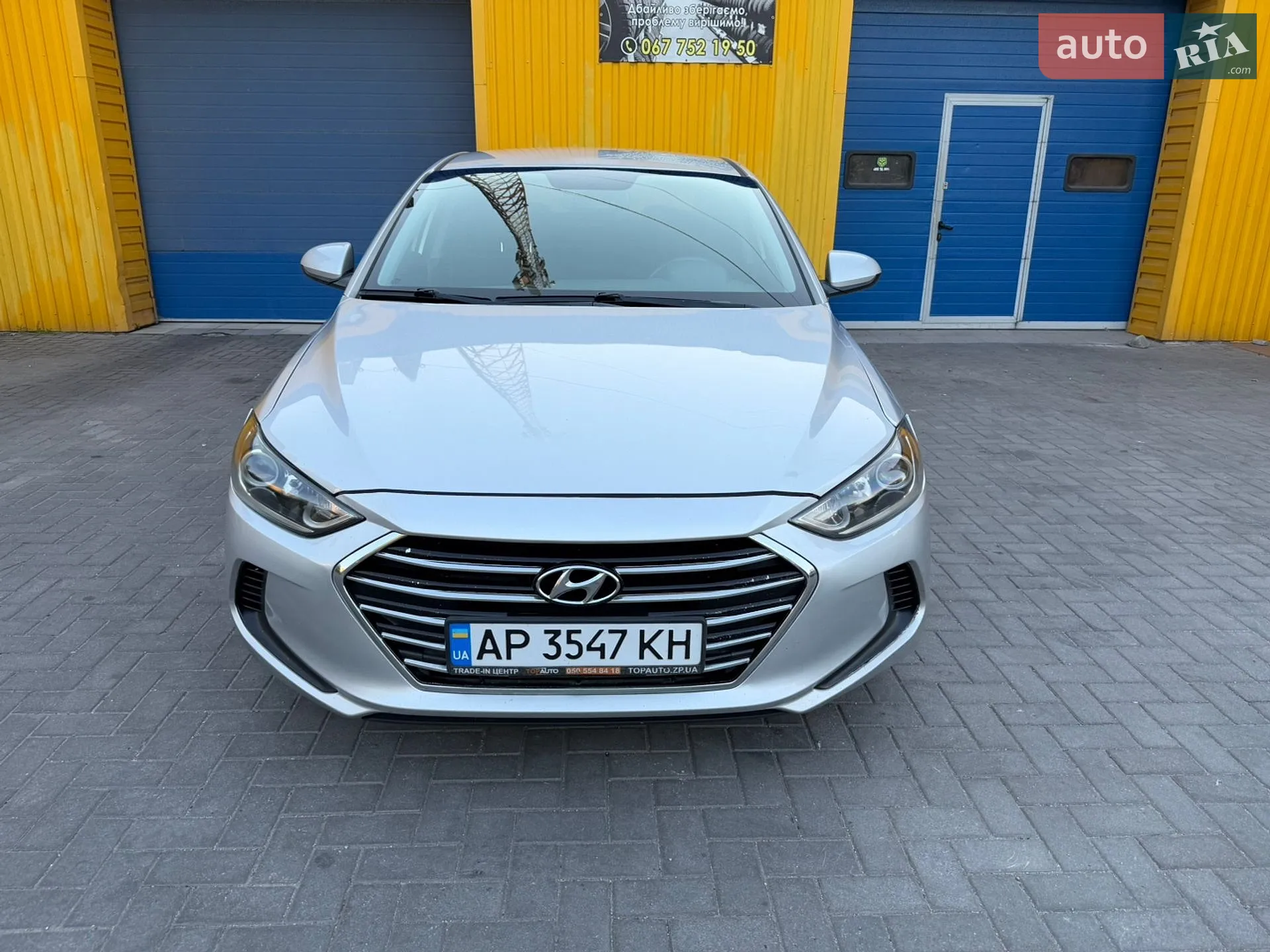 2018 Hyundai Elantra - мініатюра 3
