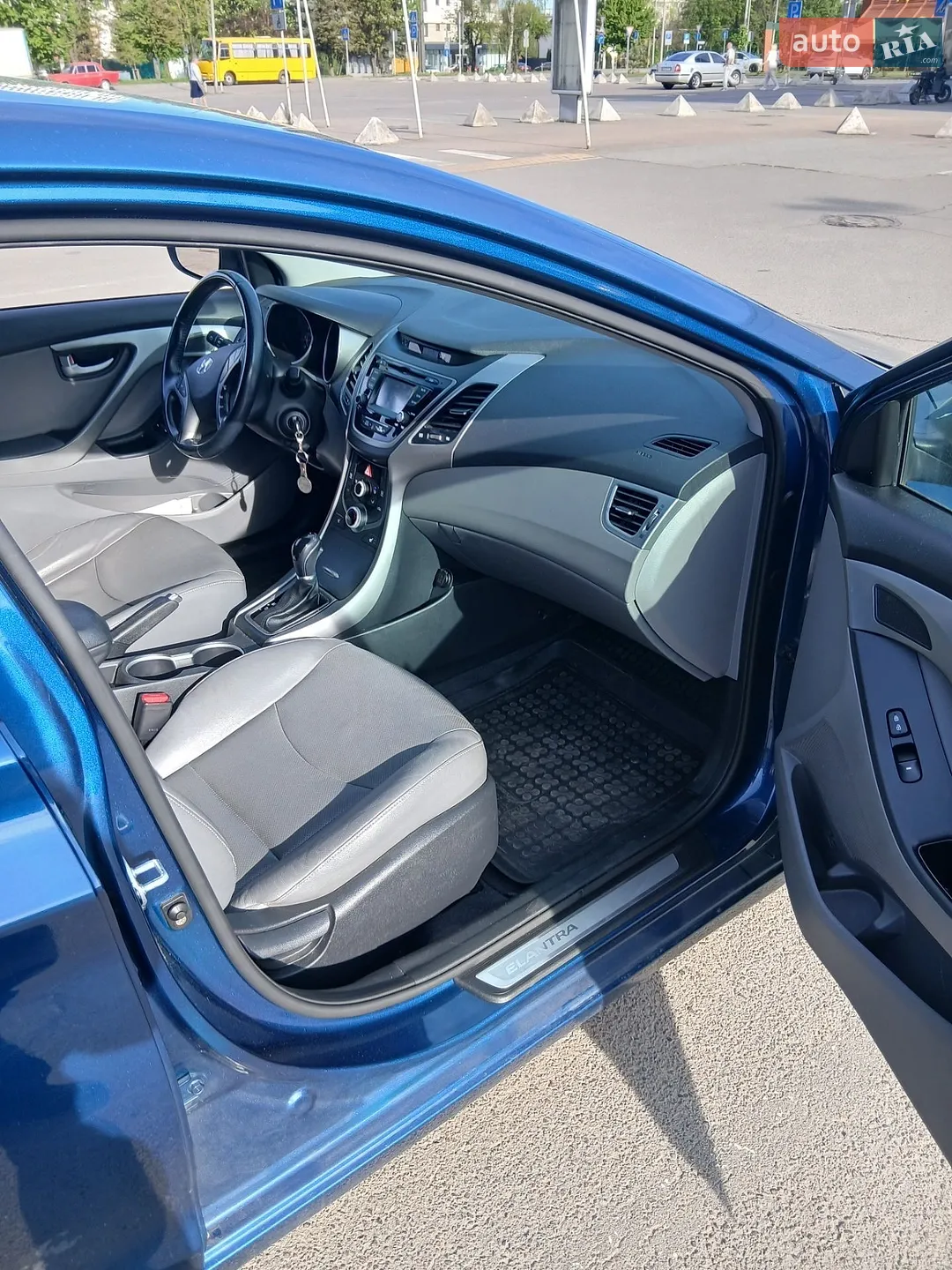 2014 Hyundai Elantra - мініатюра 5