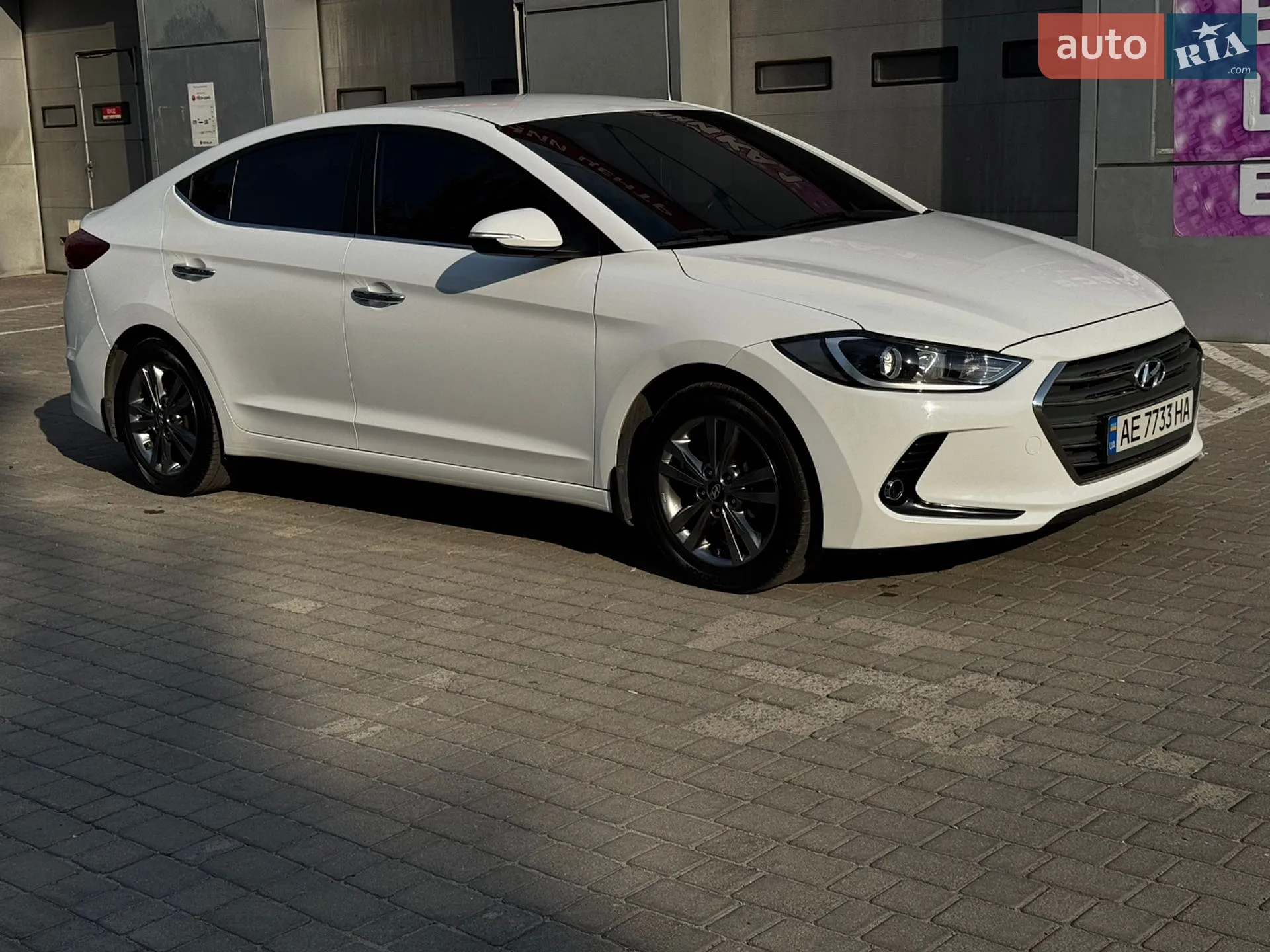 2016 Hyundai Elantra - мініатюра 6