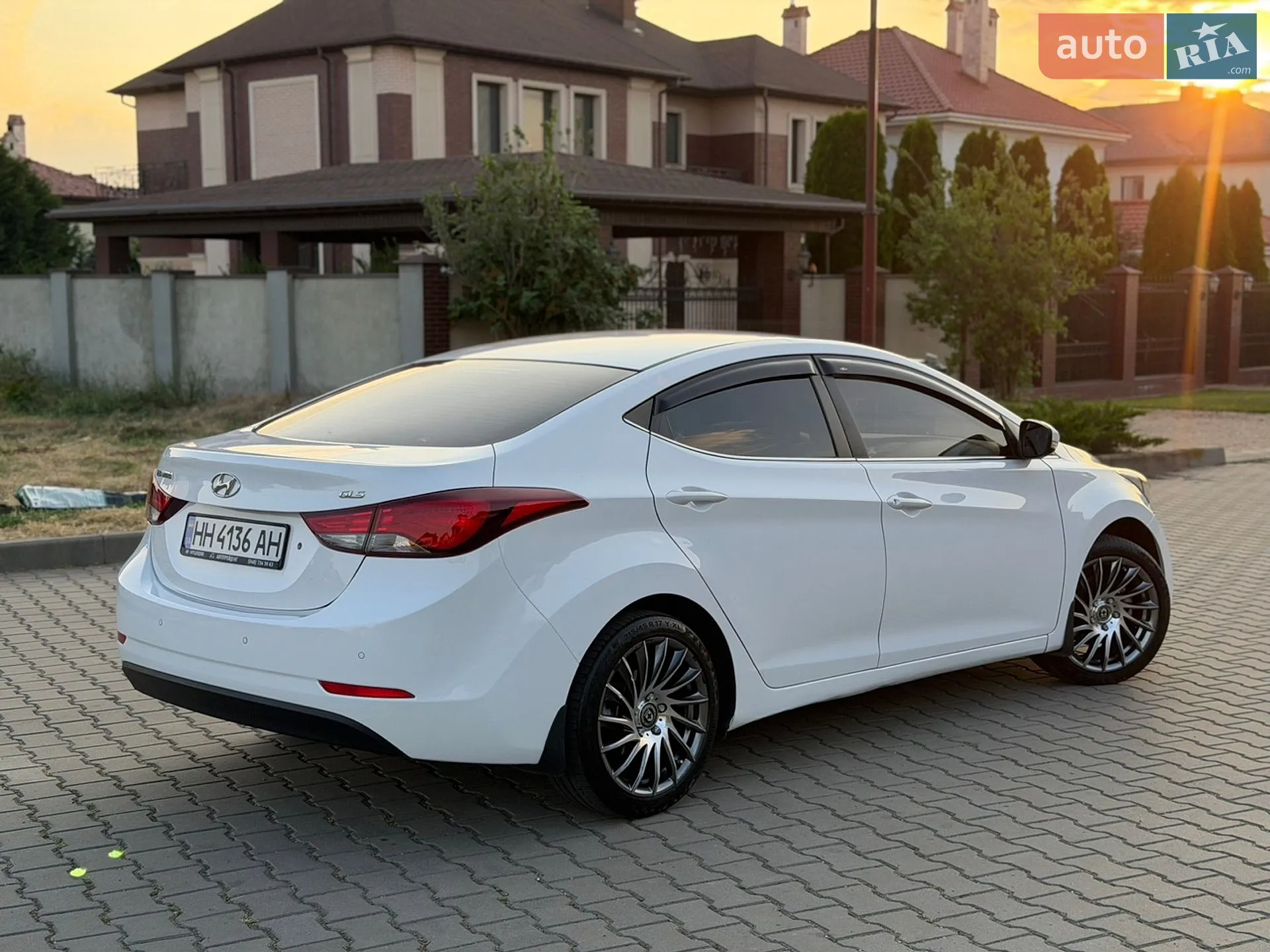 2015 Hyundai Elantra - мініатюра 34
