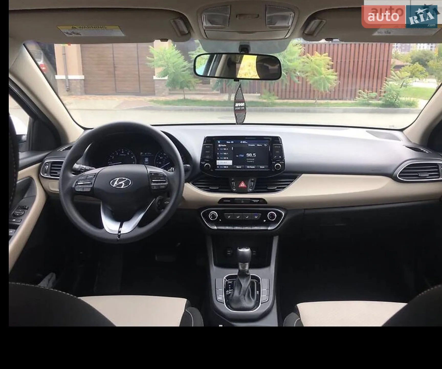 2017 Hyundai Elantra - мініатюра 2
