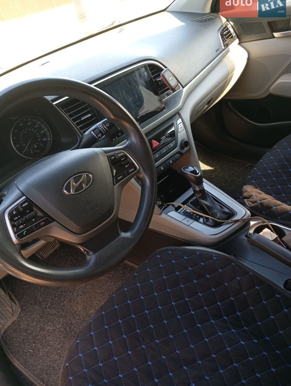 2016 Hyundai Elantra - мініатюра 22
