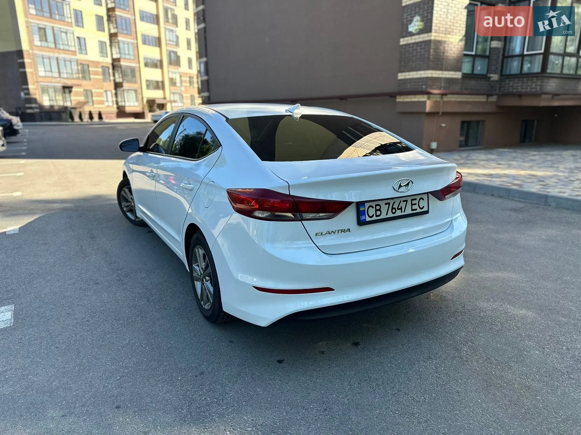 2018 Hyundai Elantra - мініатюра 8