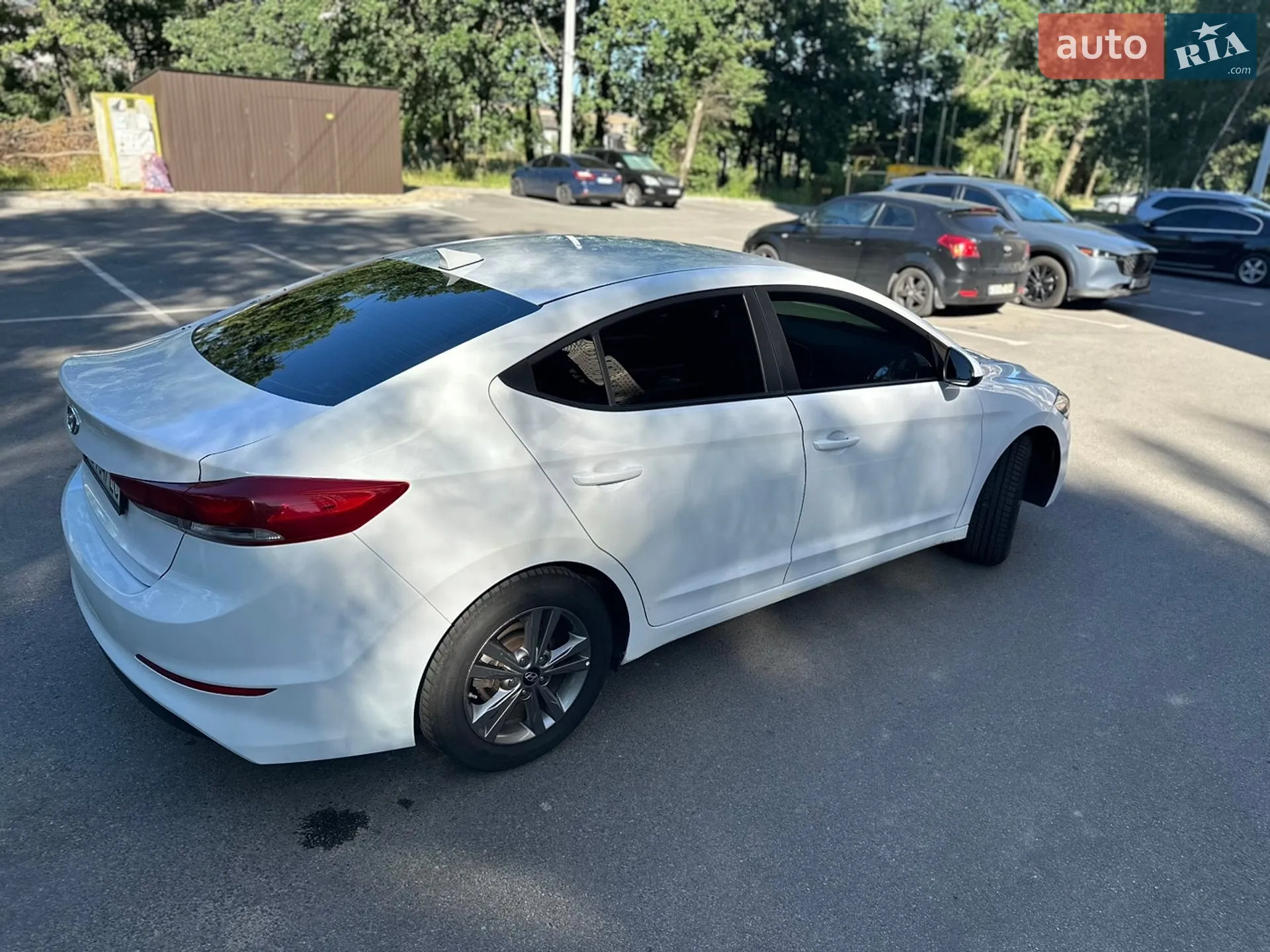 2018 Hyundai Elantra - мініатюра 12