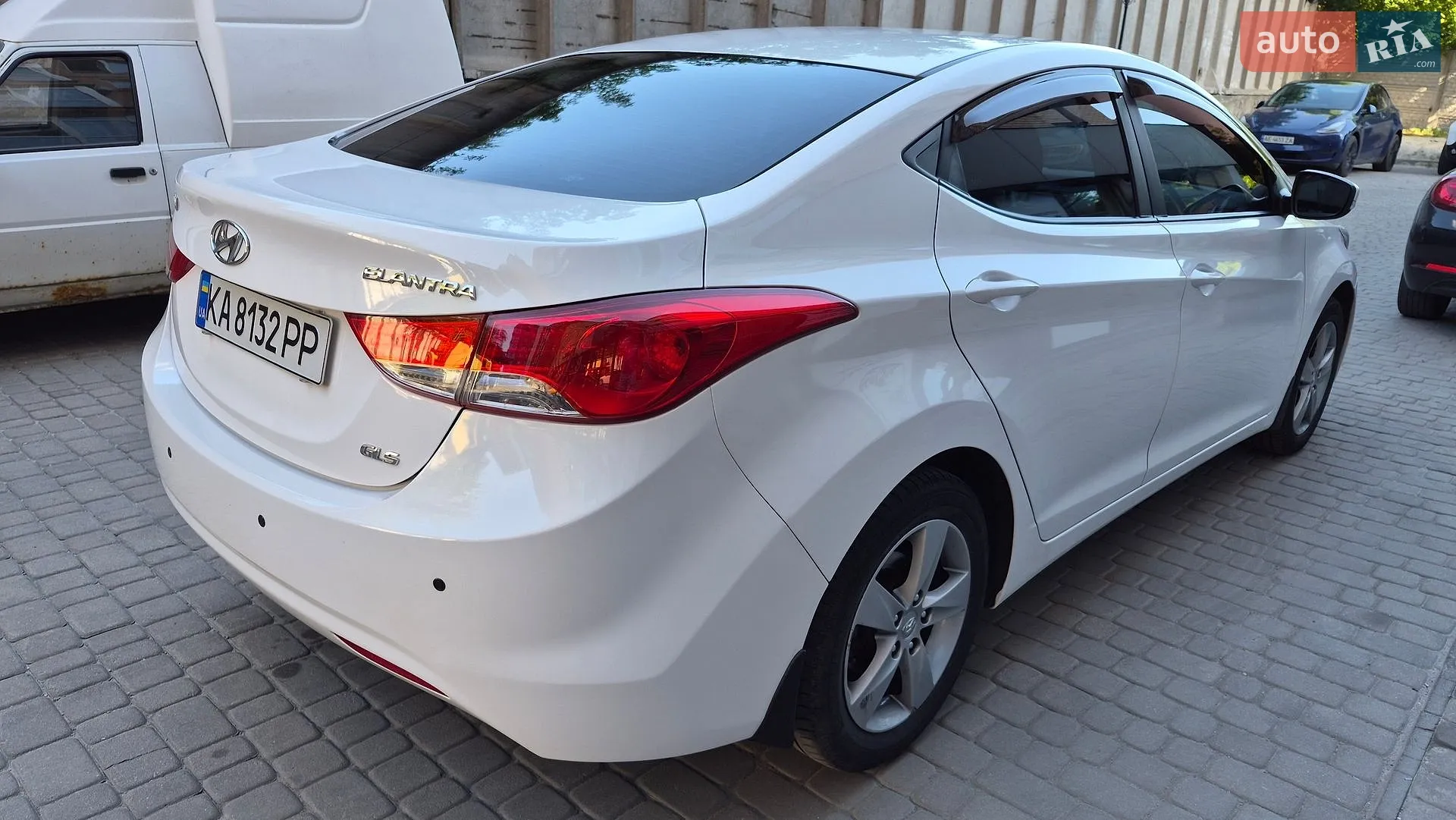 2013 Hyundai Elantra - мініатюра 9