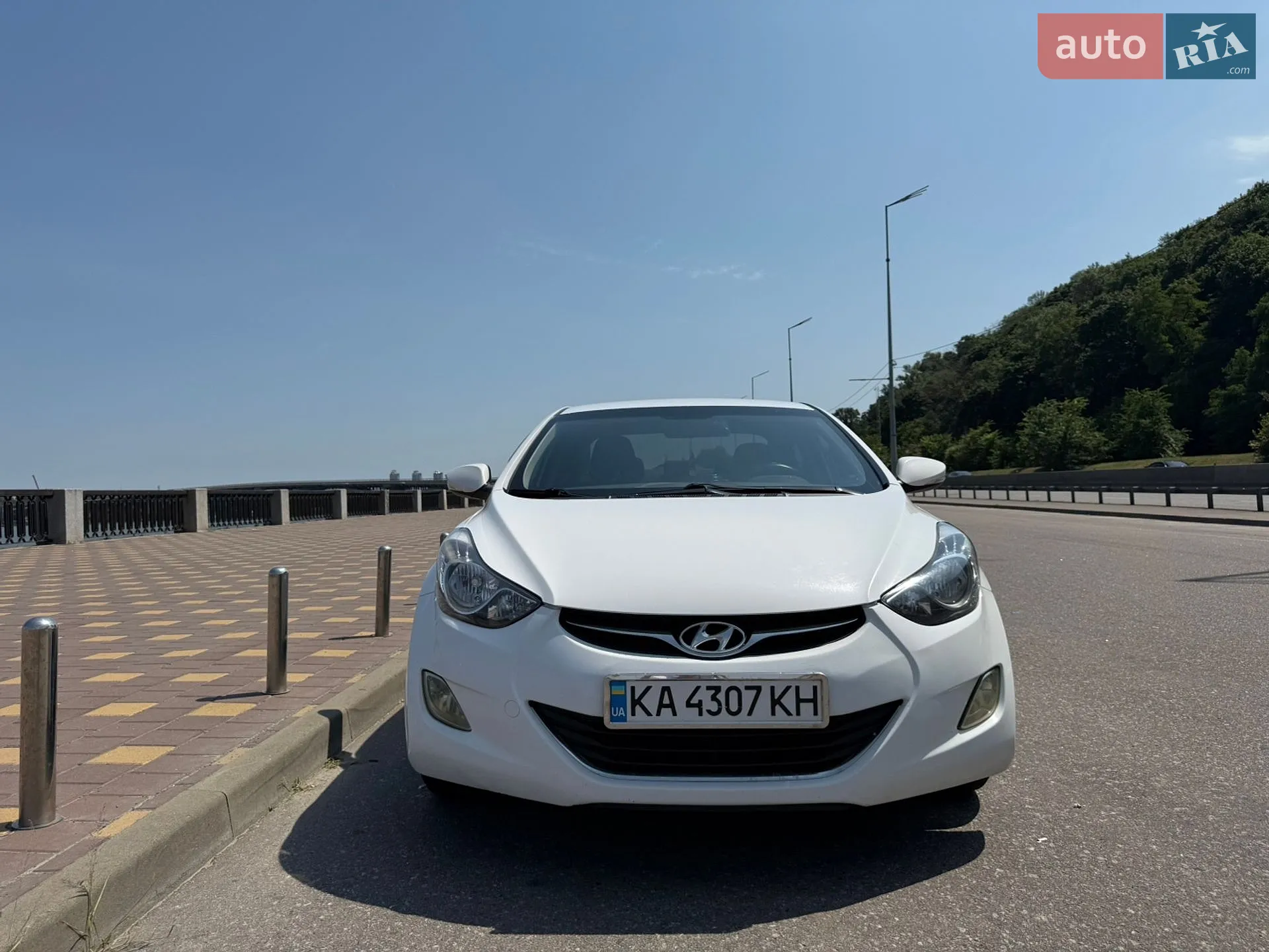 2013 Hyundai Elantra - мініатюра 9